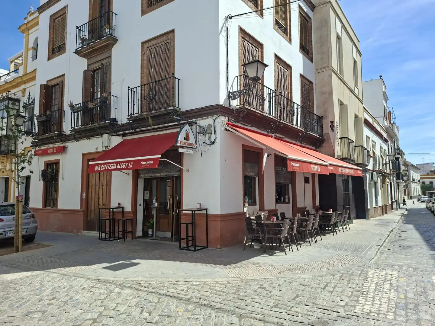 Local en traspaso en Sevilla