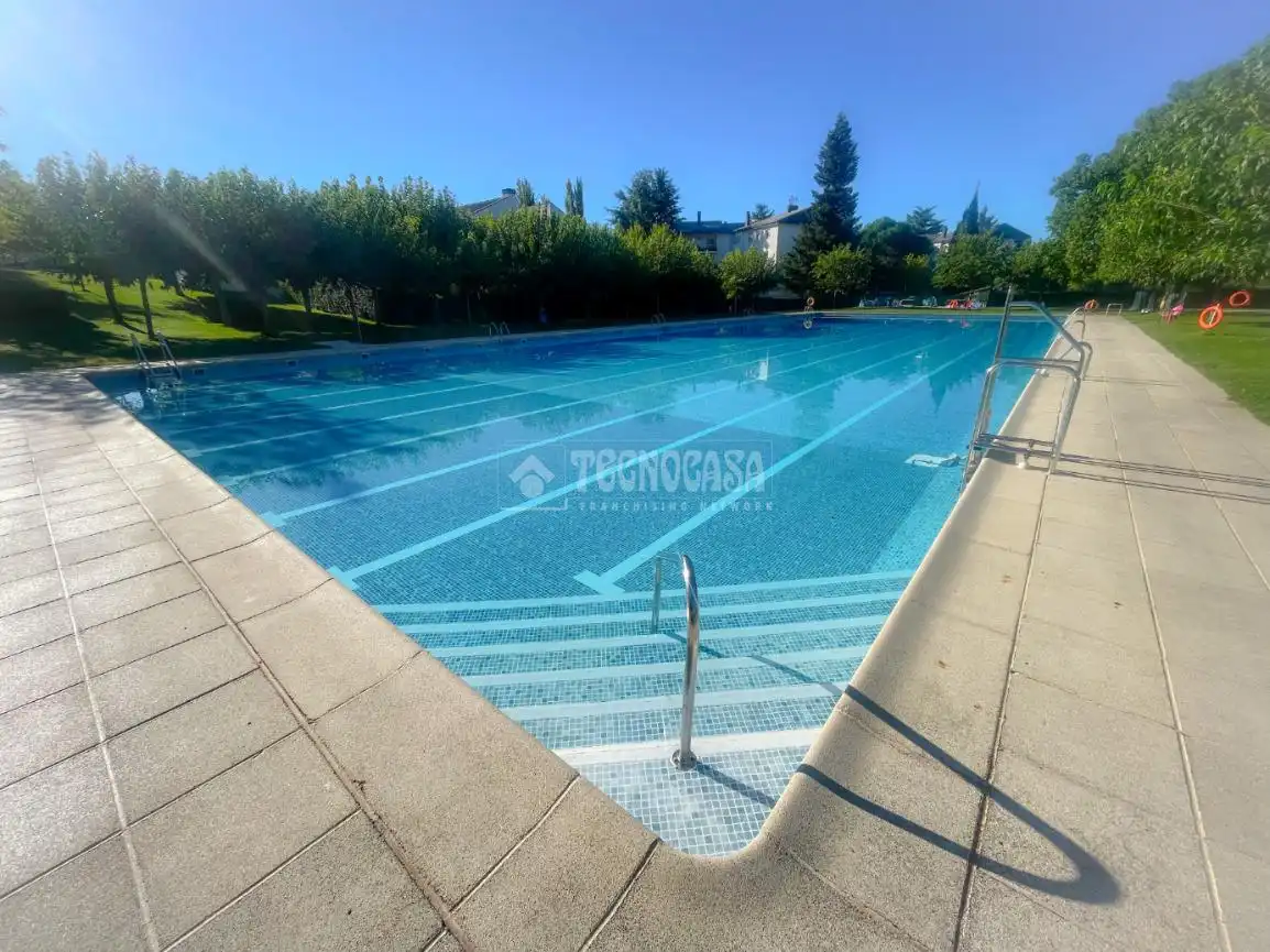 Schwimmbecken von Wohnung zum Verkauf in Guadarrama mit Heizung, Terrasse und Gemeinschaftspool