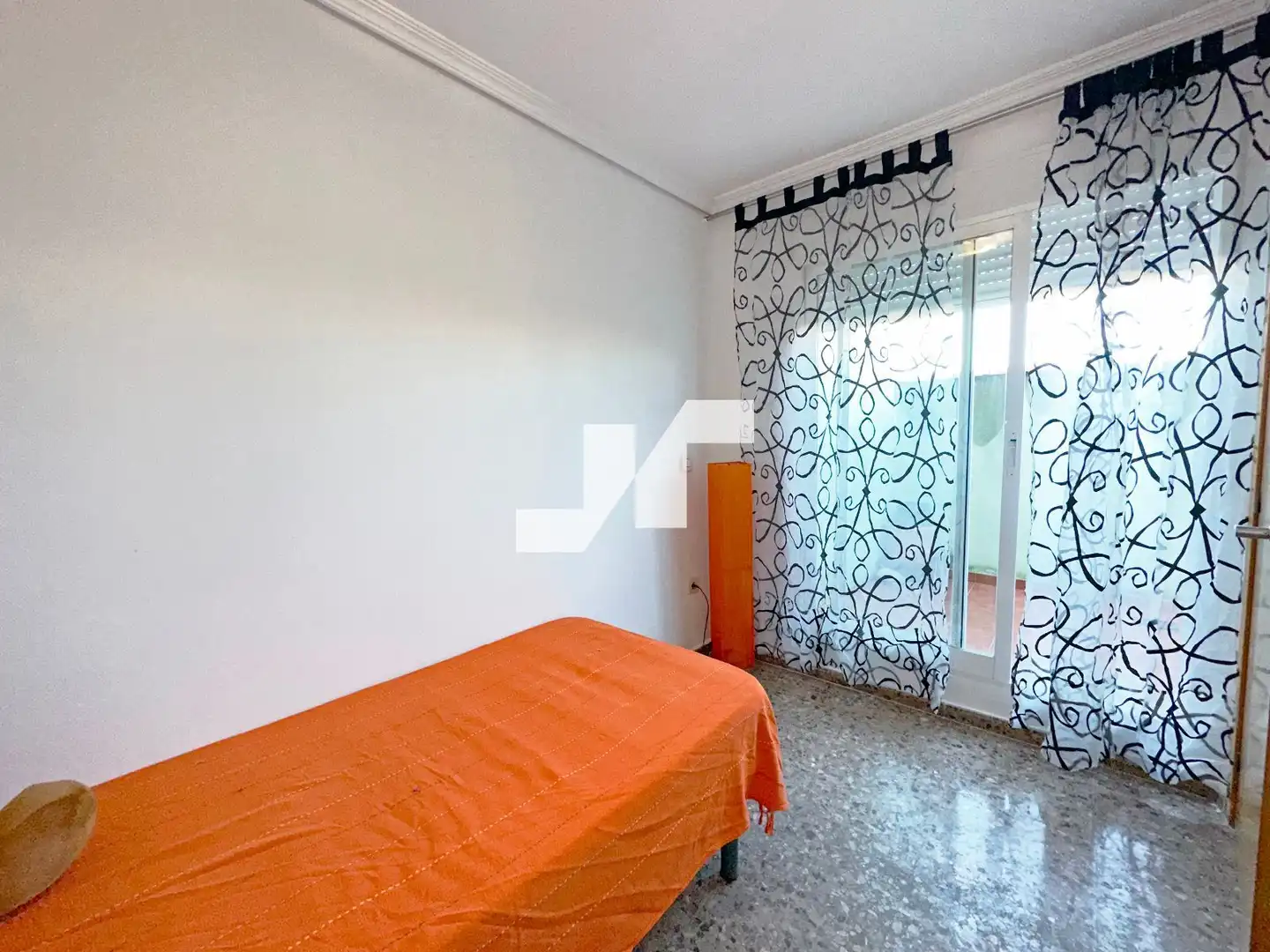 Habitación de Dúplex en venta en Vila-real con Terraza y Amueblado
