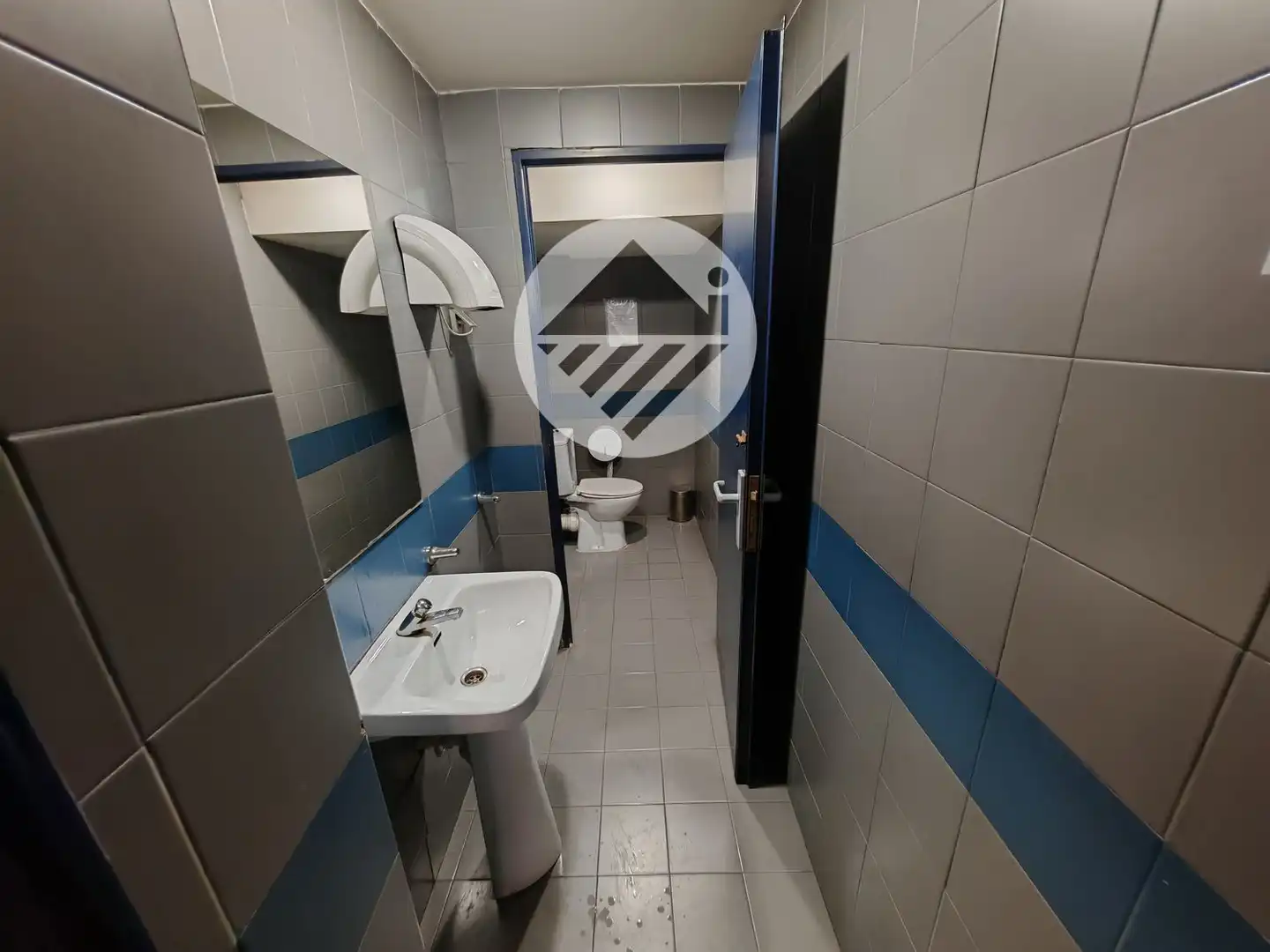 Bany de Garatge en venda en Madrid