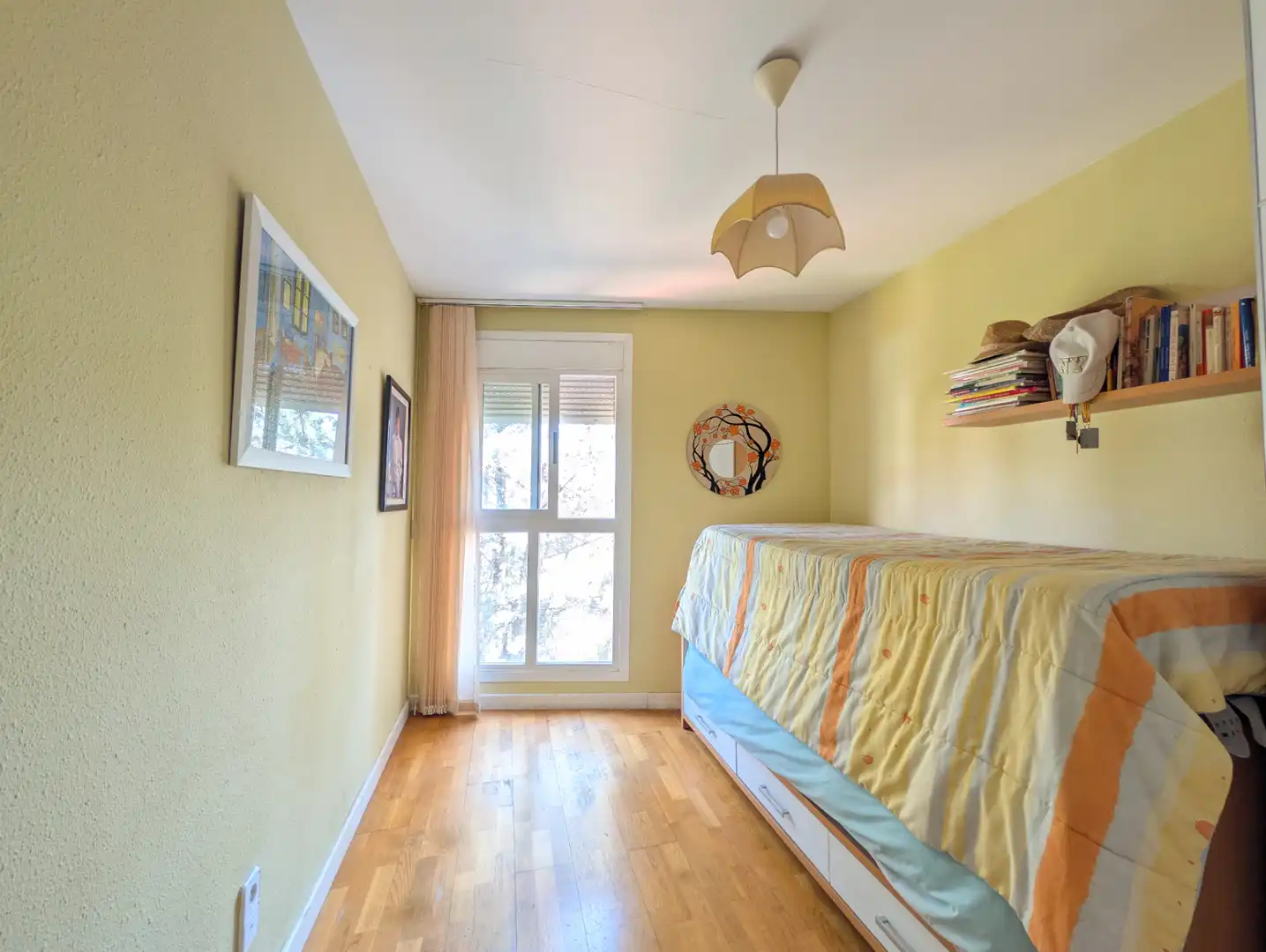 Habitación de Casa adosada en venta en Zaragoza con Aire acondicionado, Calefacción y Parquet