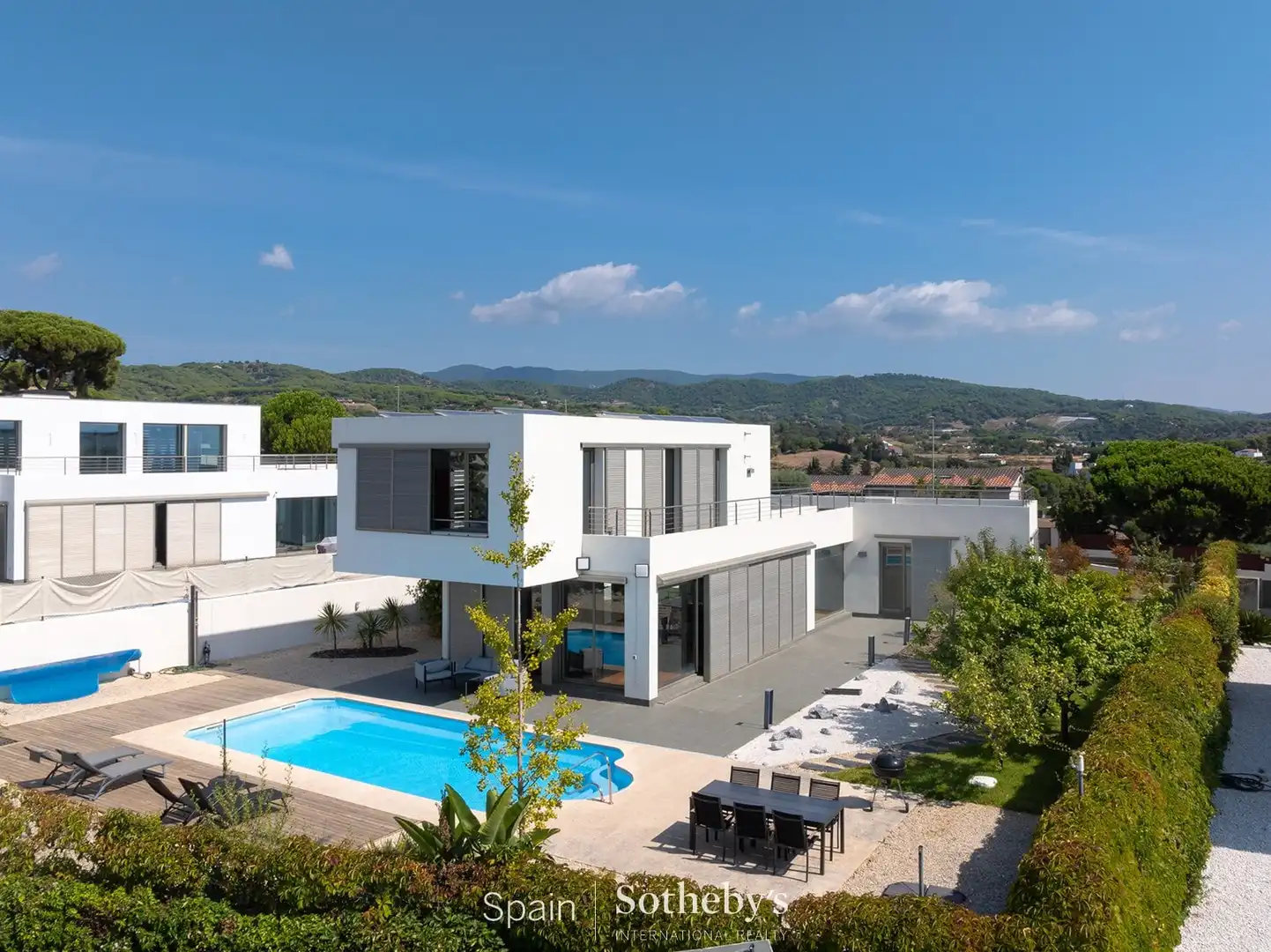 Vista exterior de Casa o xalet en venda en Arenys de Mar amb Aire condicionat, Calefacció i Jardí privat