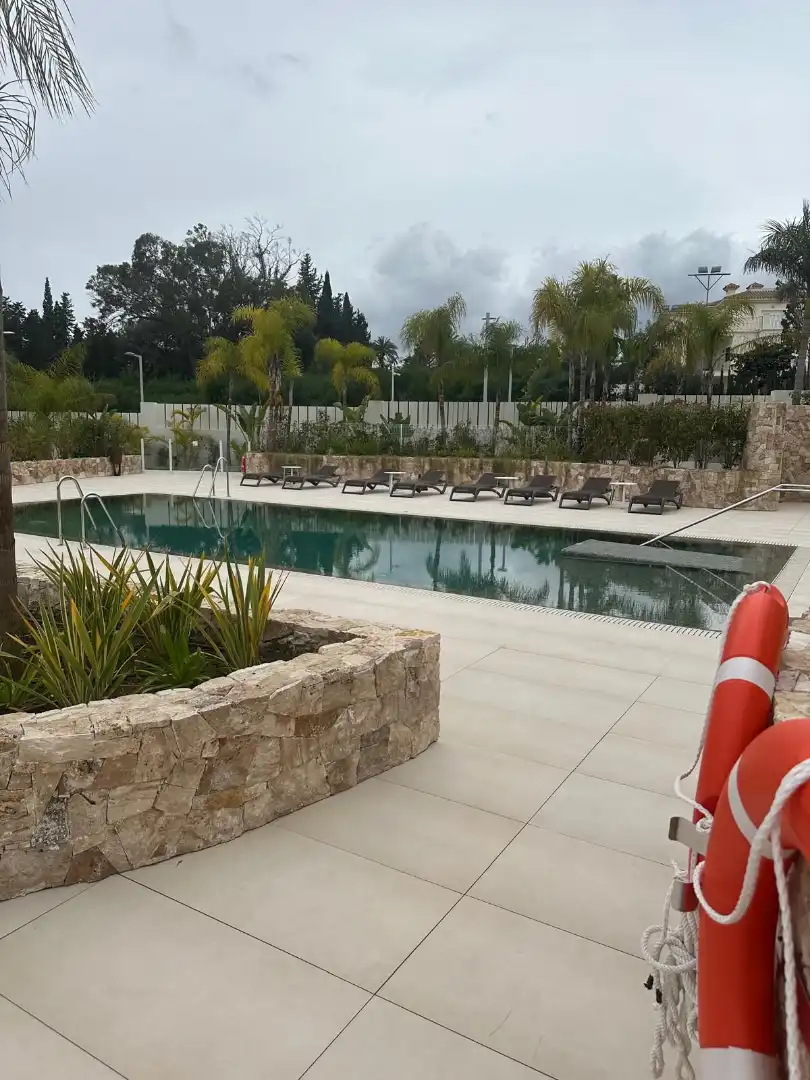 Swimming pool of Flat for sale in Marbella  with Air Conditioner, Terrace and Internet