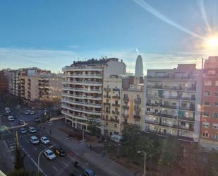 Exterior view of Flat to rent in  Barcelona Capital  with Heating, Parquet flooring and Terrace