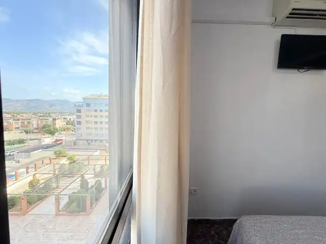 Habitación de Piso en venta en Castellón de la Plana / Castelló de la Plana con Aire acondicionado, Calefacción y Terraza
