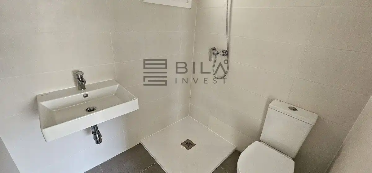 Baño de Piso en venta en Fuengirola con Aire acondicionado, Terraza y Piscina