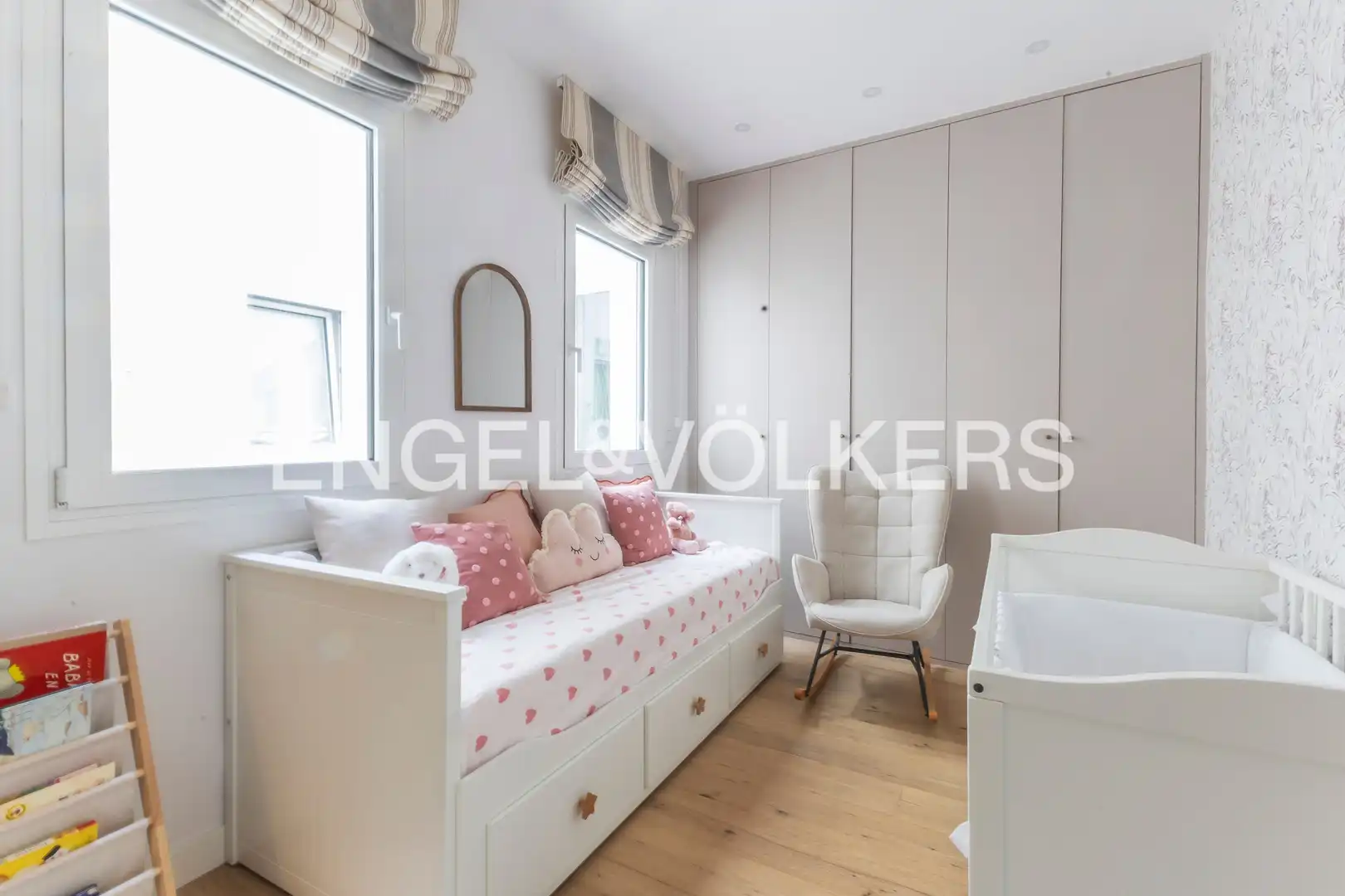 Bedroom of Flat for sale in Chamberí