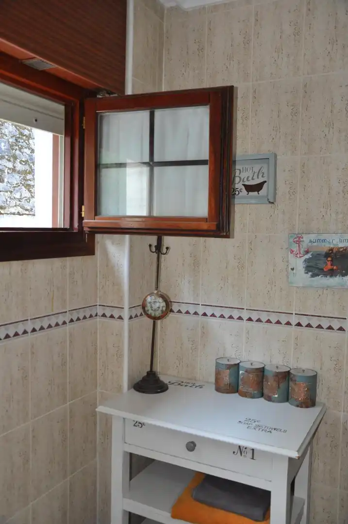 Baño de Casa o chalet en venta en Castro-Urdiales con Calefacción, Jardín privado y Terraza