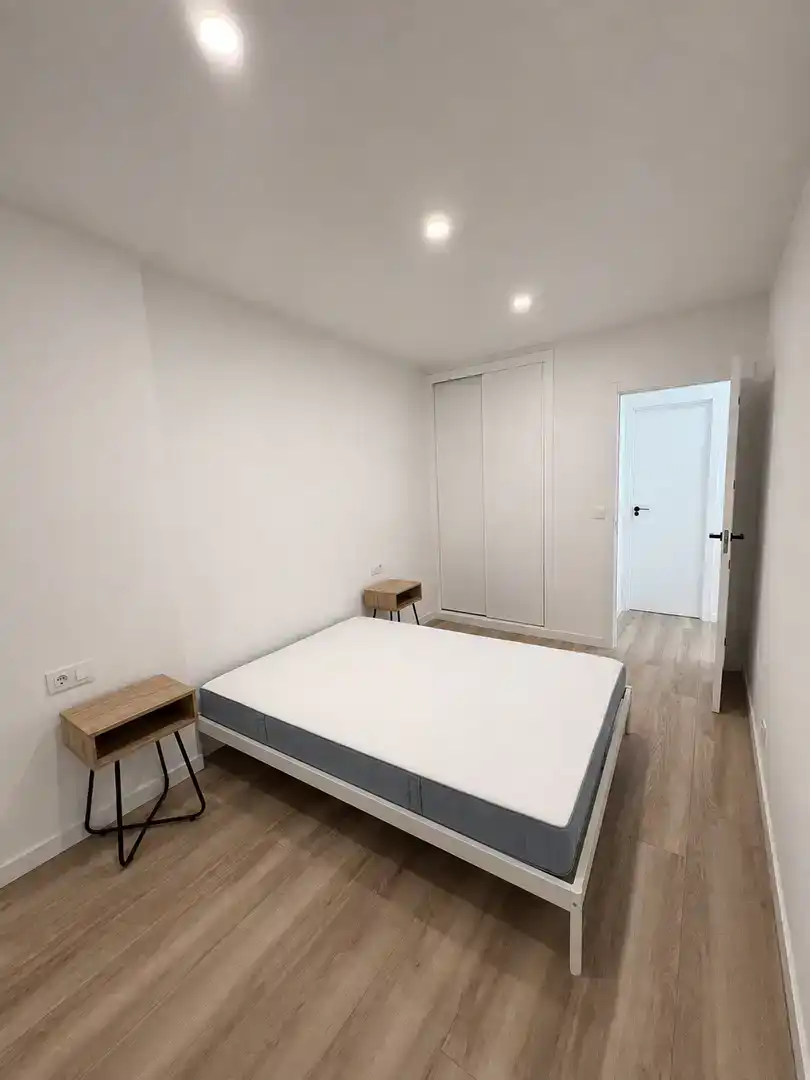 Bedroom of Flat for rent in Arteixo  with Parquet flooring, Storage room and Furnished