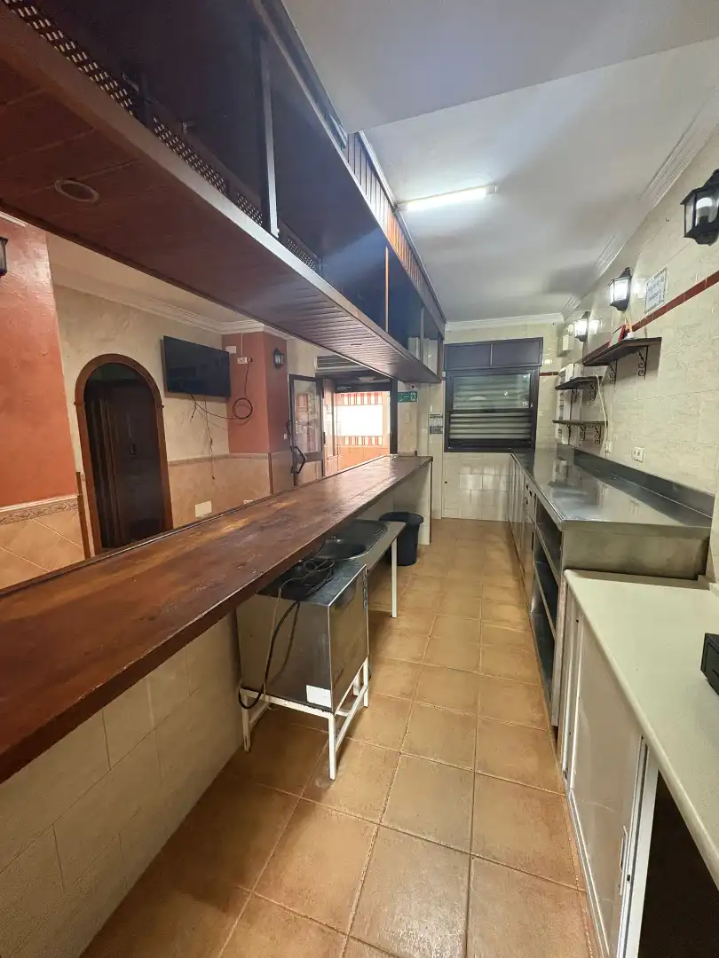 Cuina de Casa adosada en venda en Villamartín amb Aire condicionat, Calefacció i Terrassa