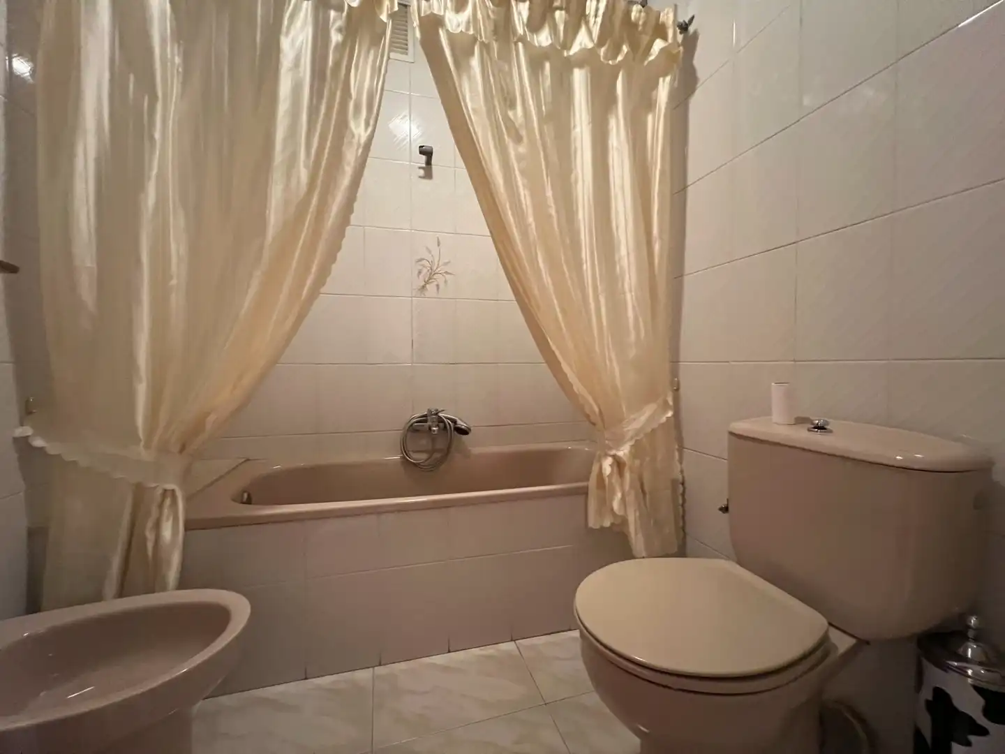 Bathroom of Flat for sale in Jaca  with Heating, Storage room and Furnished