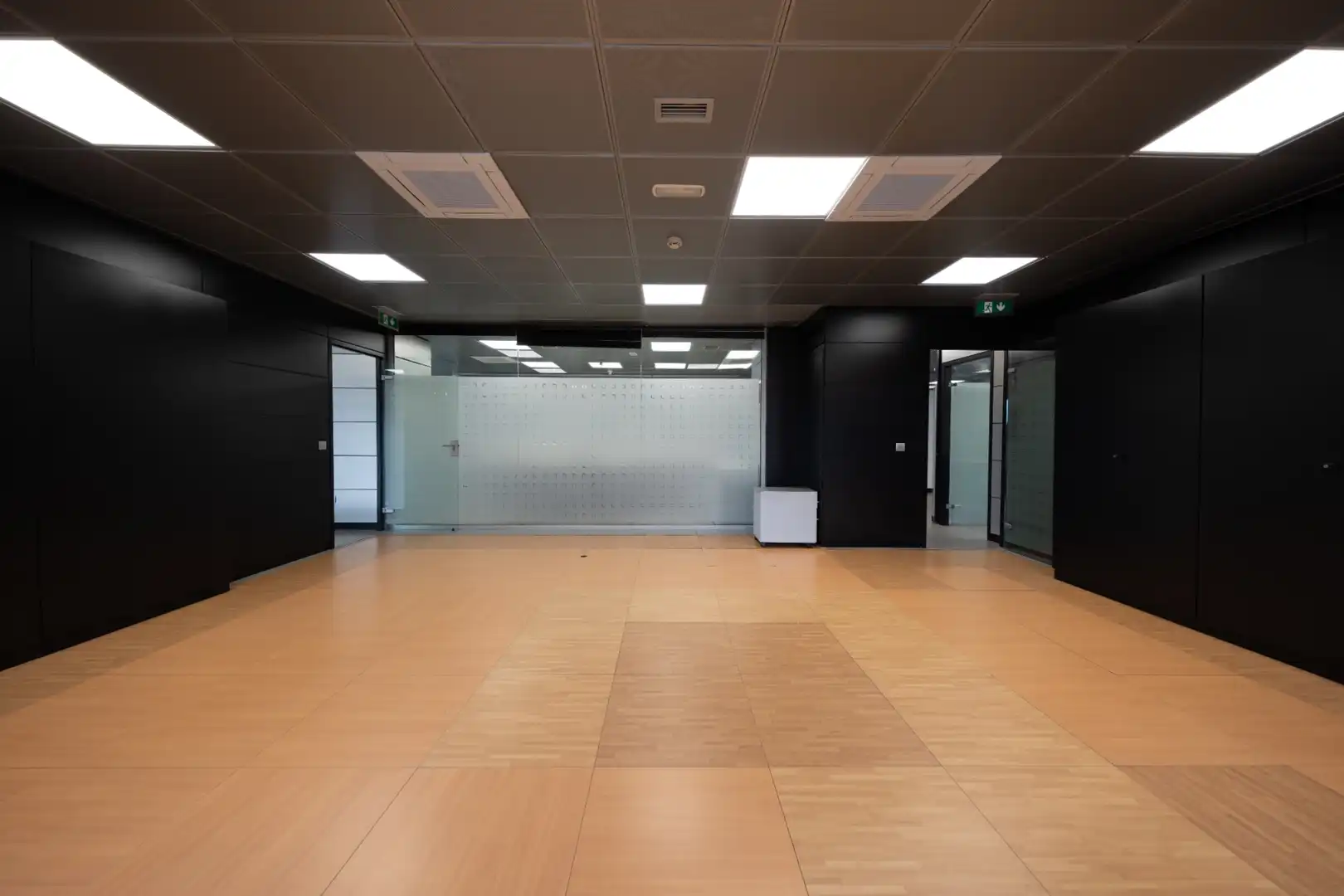 Office space with lift for sale in Calle Bravo Murillo, imagen 28