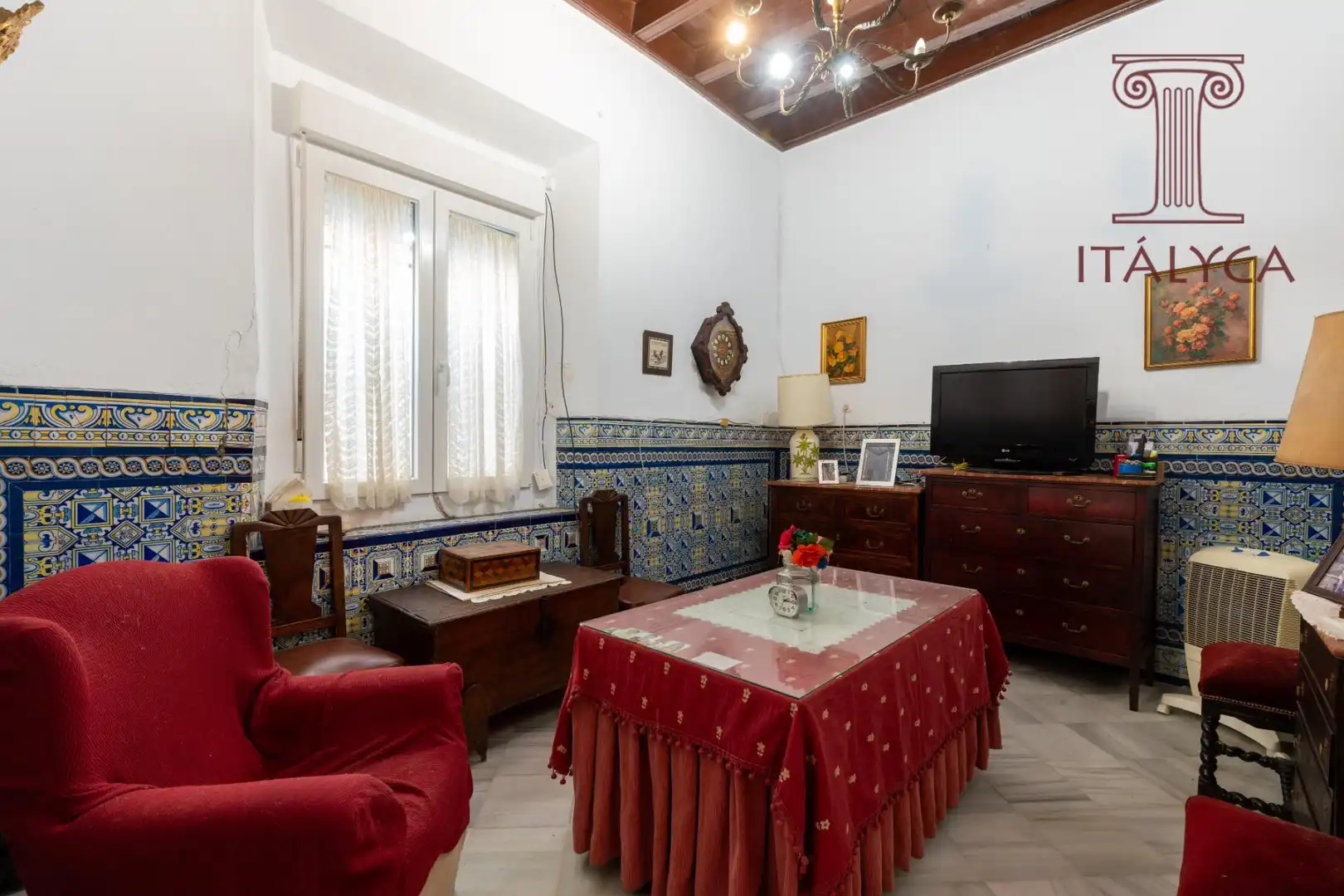 Casa amb terrassa en venda a Calle BAILEN