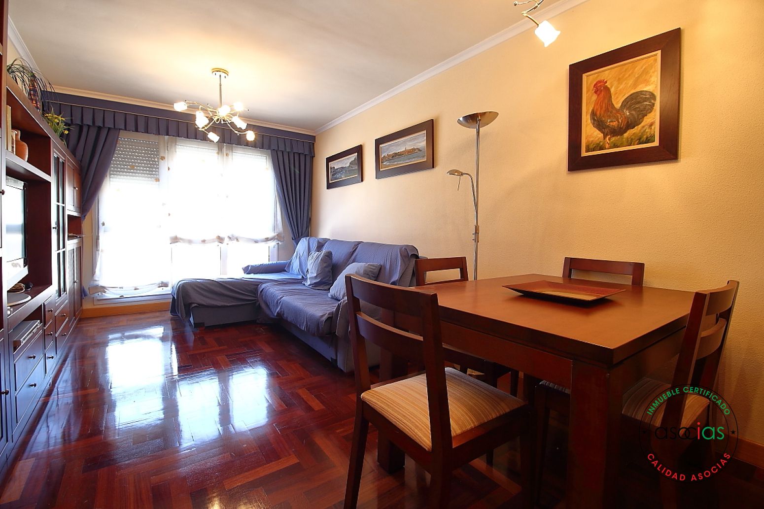 Living room of Flat for sale in Oviedo   with Heating, Parquet flooring and Storage room