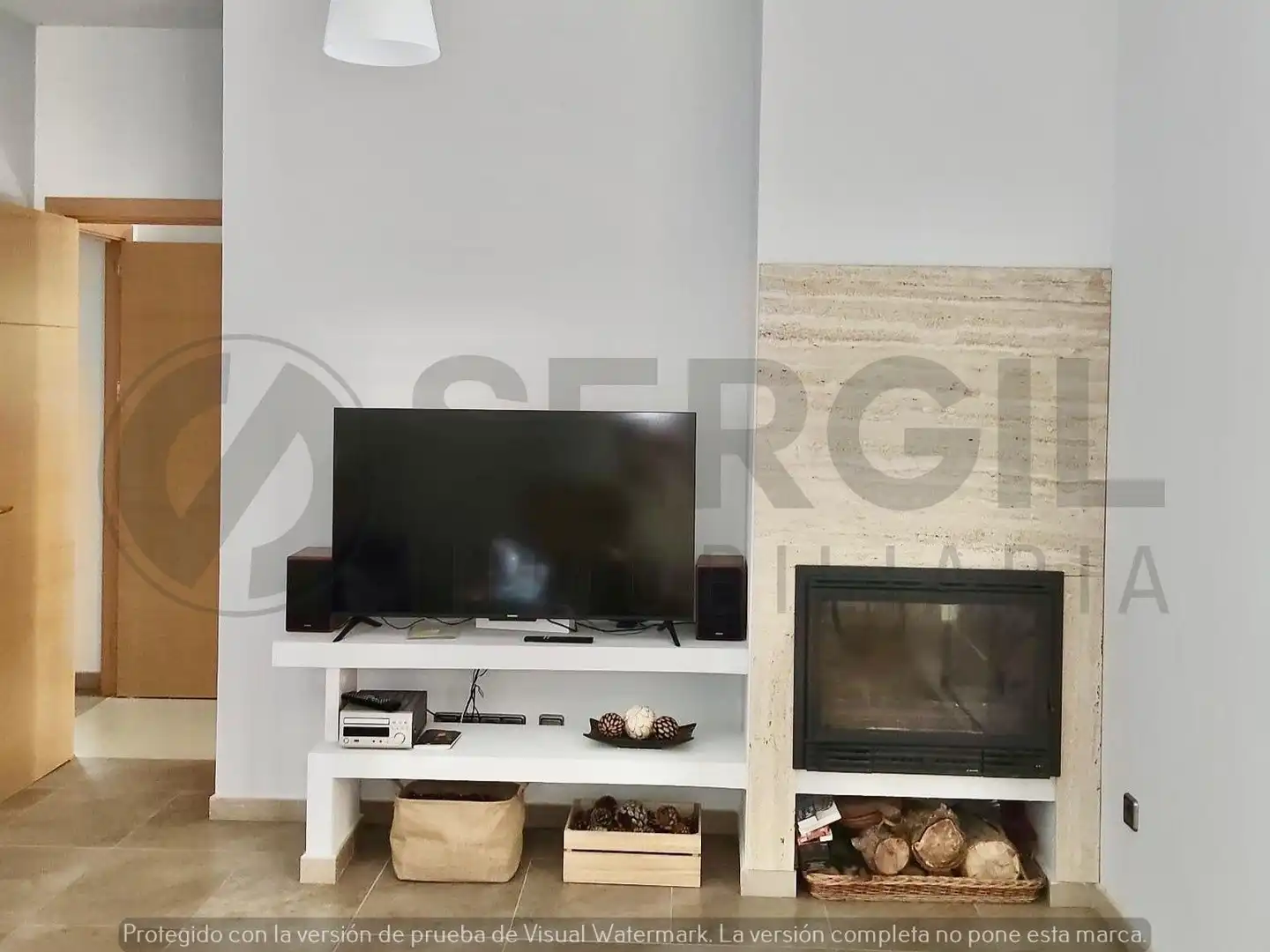 Sala d'estar de Casa o xalet en venda en Navas de Riofrío amb Calefacció, Jardí privat i Traster