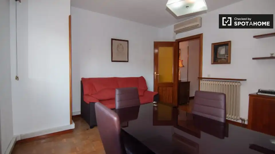 Habitació a Guindalera
