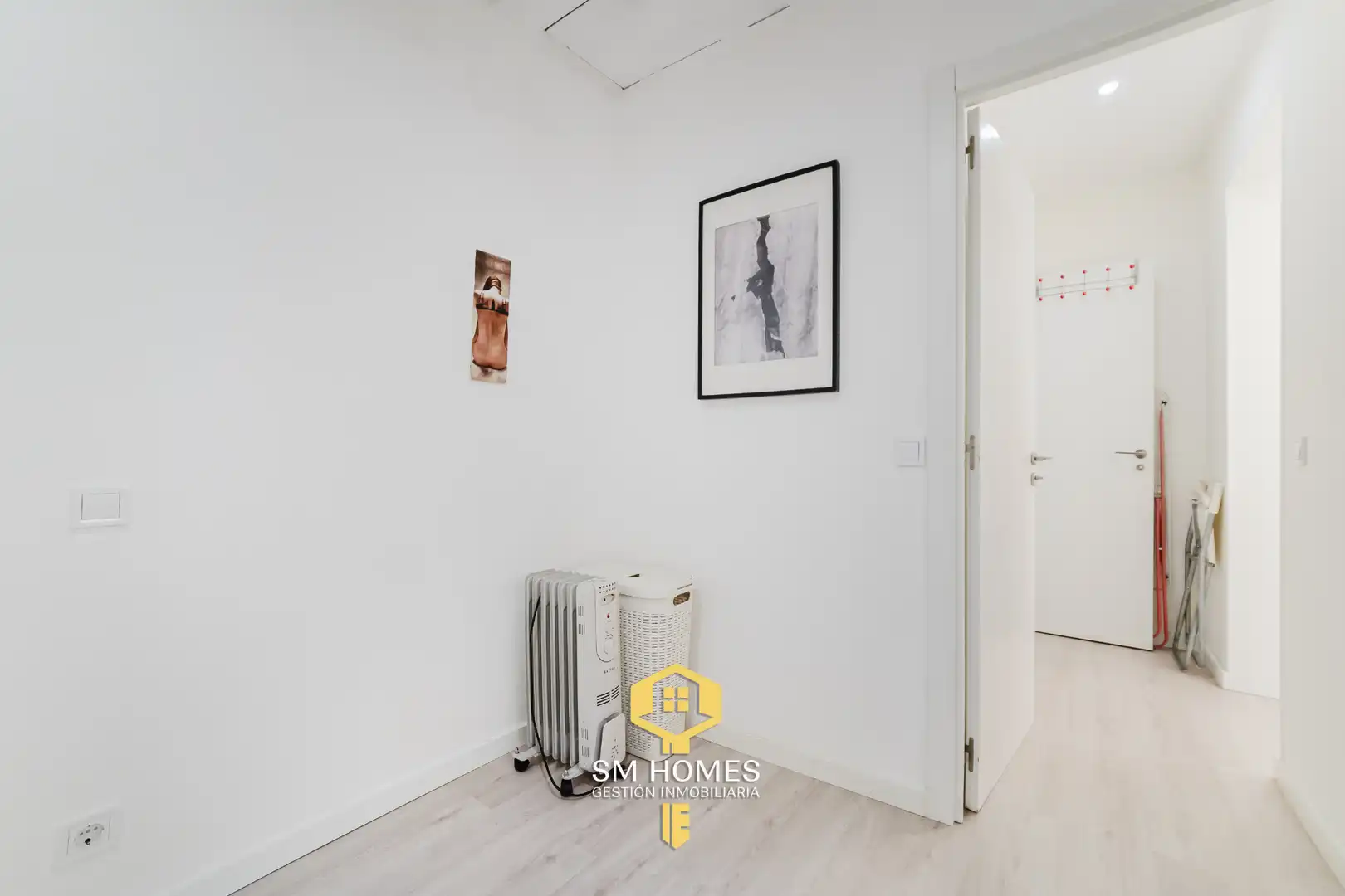 Flat for sale in Madrid  with Heating, Terrace and Furnished