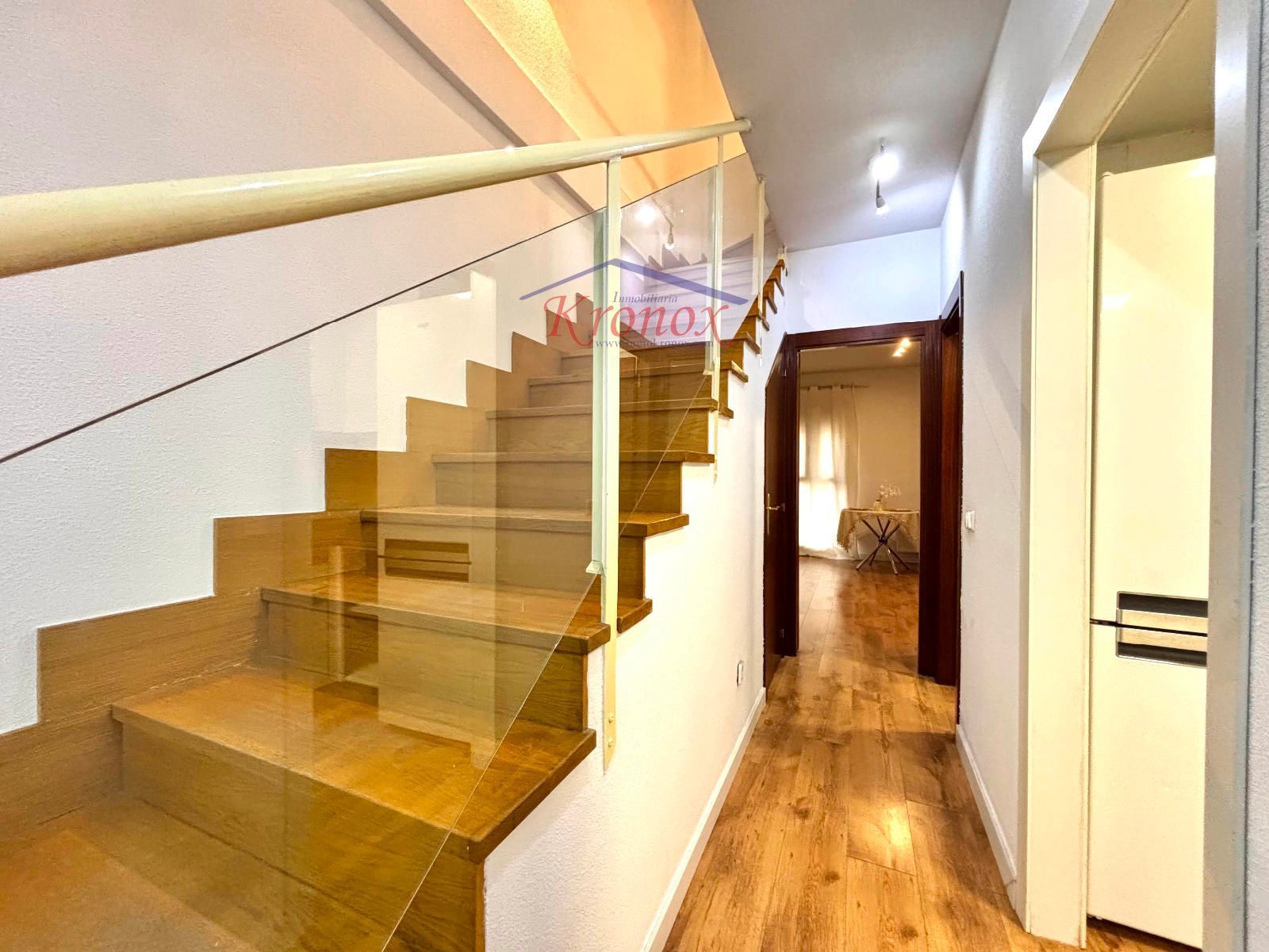 Duplex for sale in  Madrid Capital  with Air Conditioner, Heating and Storage room