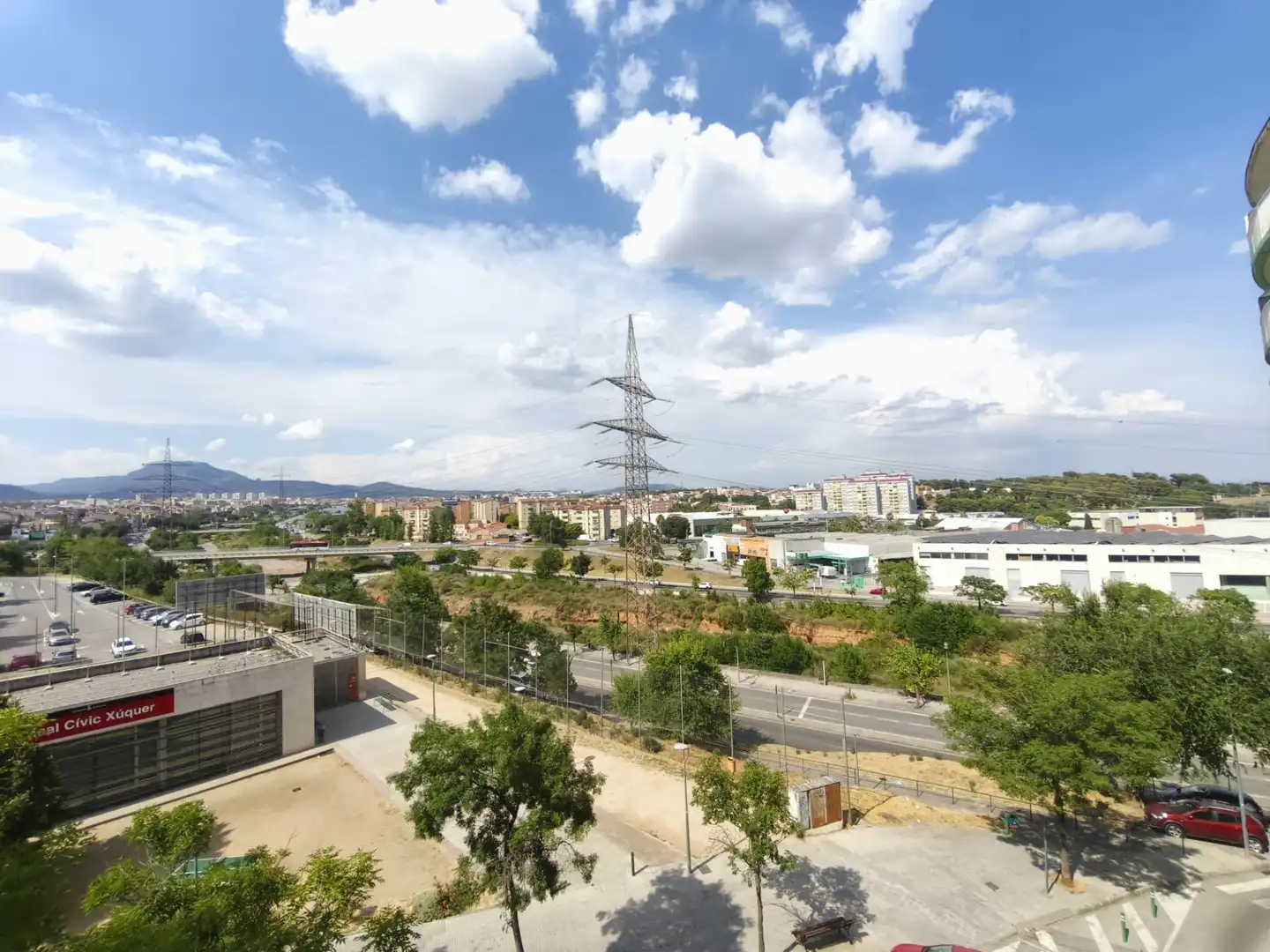 Außenansicht von Wohnung zum Verkauf in Terrassa mit Heizung, Parkett und Balkon