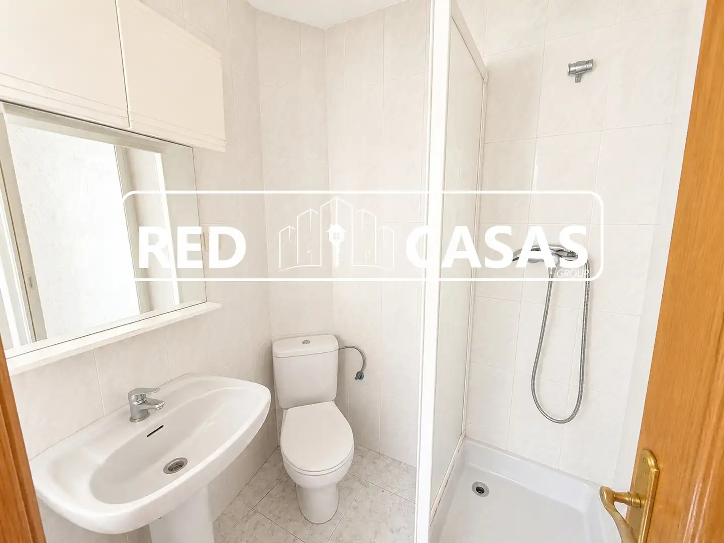 Bathroom of Flat for sale in L'Hospitalet de Llobregat  with Air Conditioner