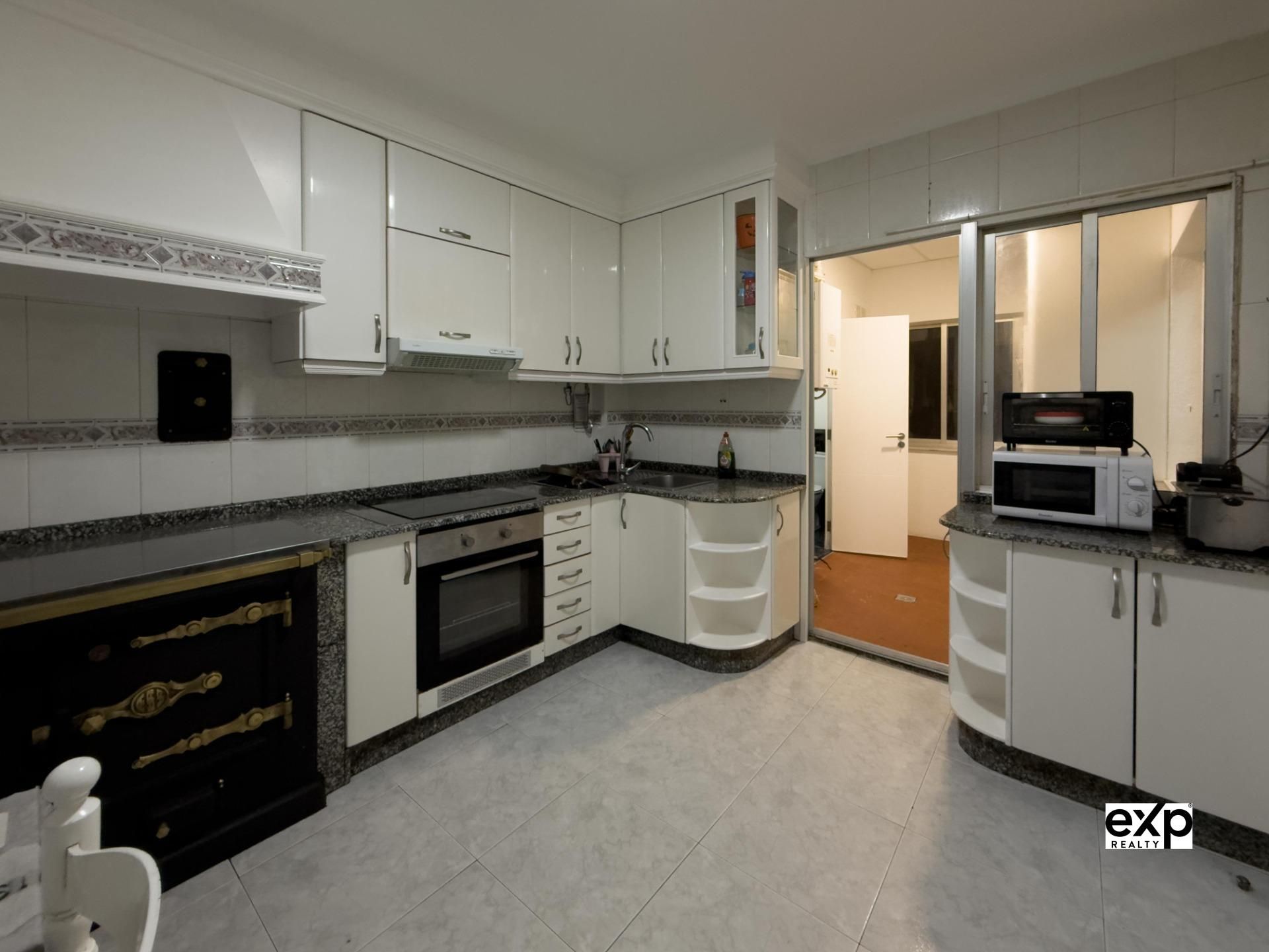 Kitchen of Flat for sale in Padrón  with Heating, Terrace and Balcony