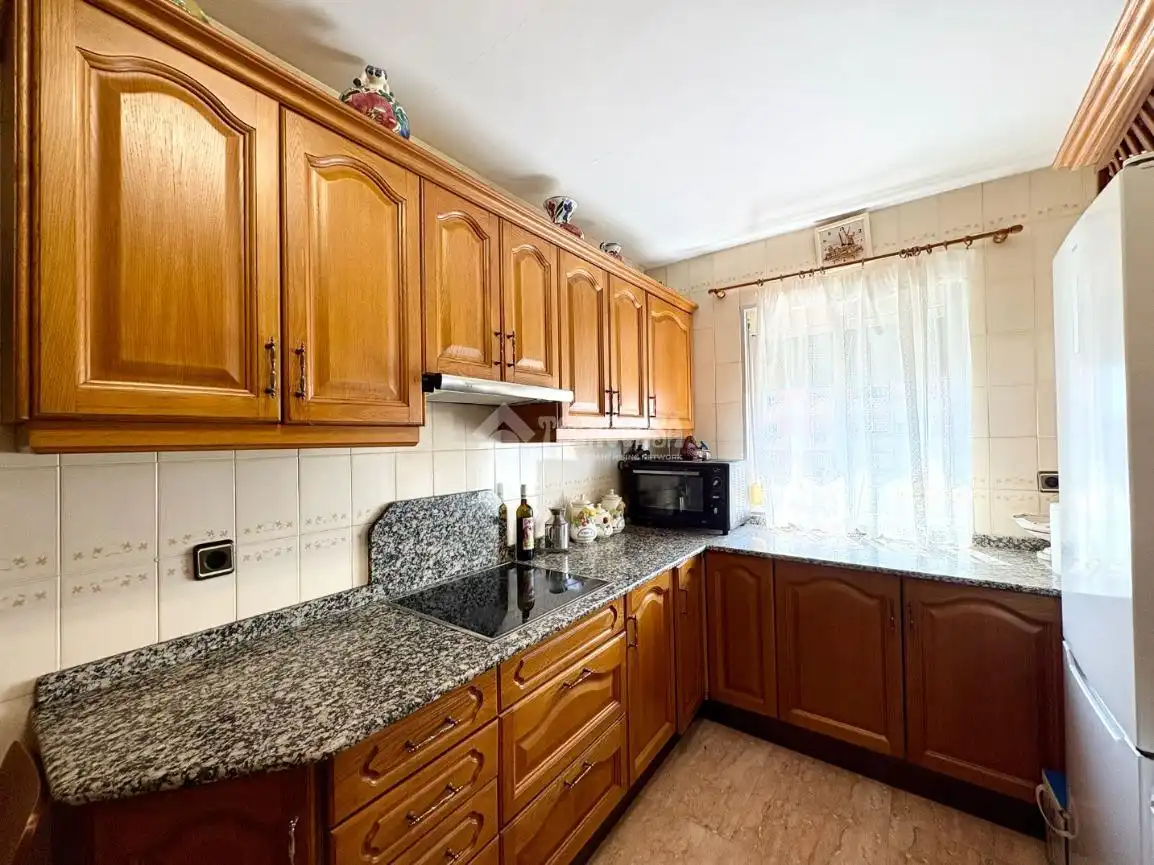 Cocina de Piso en venta en Sevilla con Aire acondicionado