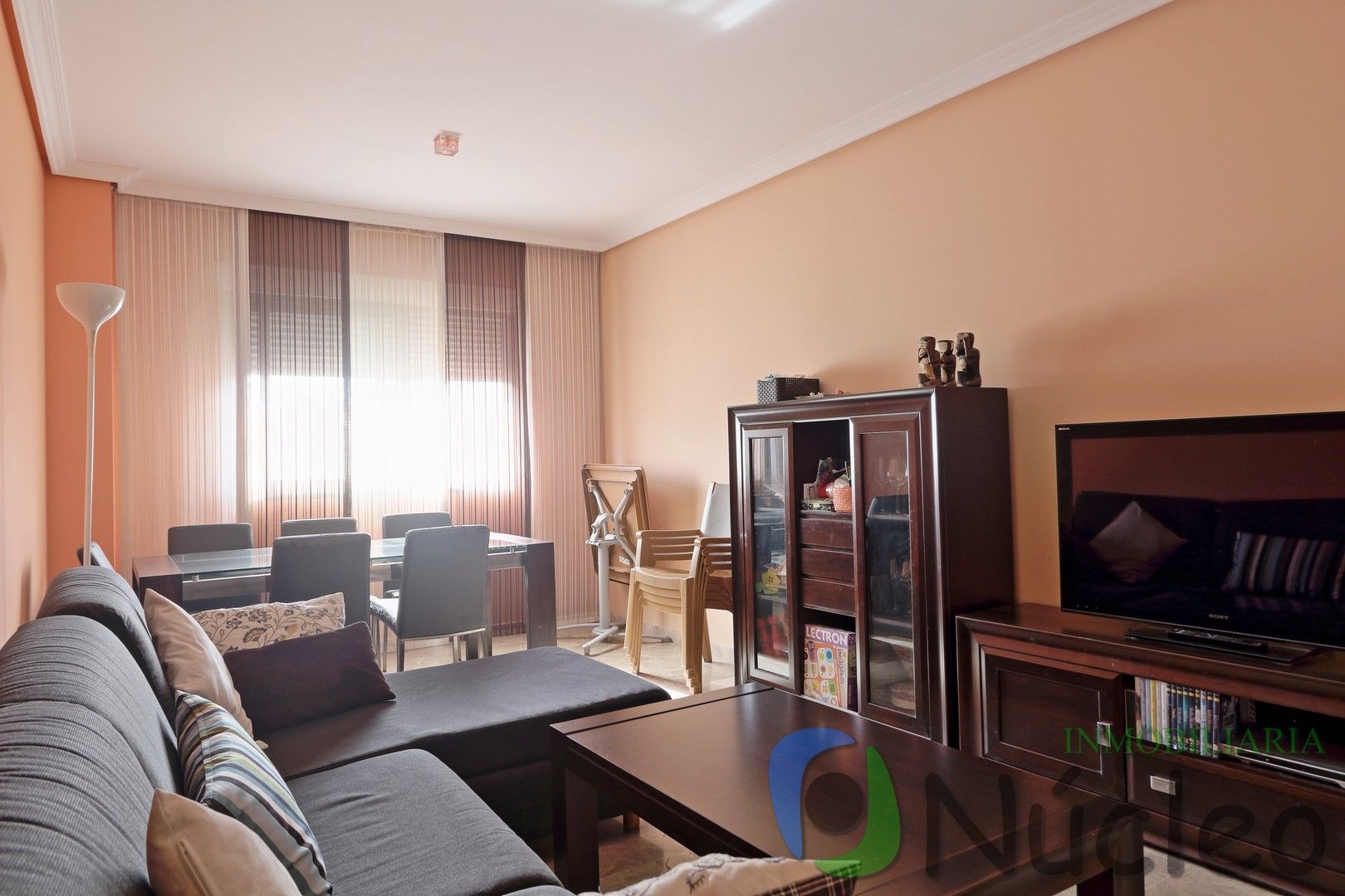 Sala d'estar de Apartament en venda en Badajoz Capital amb Aire condicionat, Calefacció i Moblat