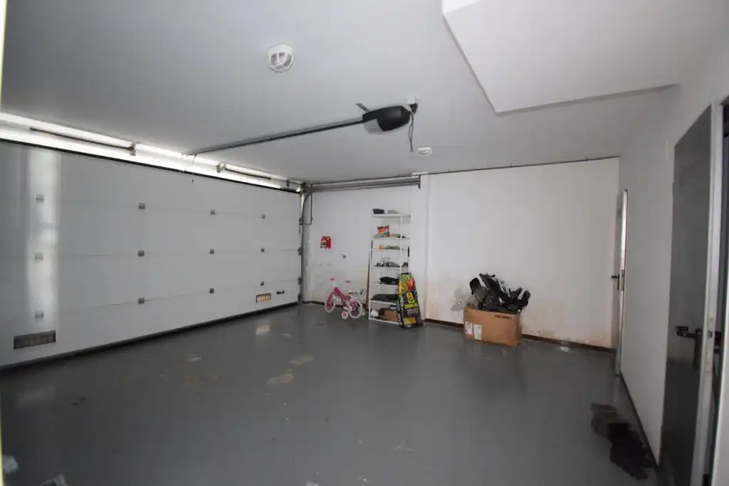 Casa adosada en venta en Miño con Calefacción, Jardín privado y Amueblado