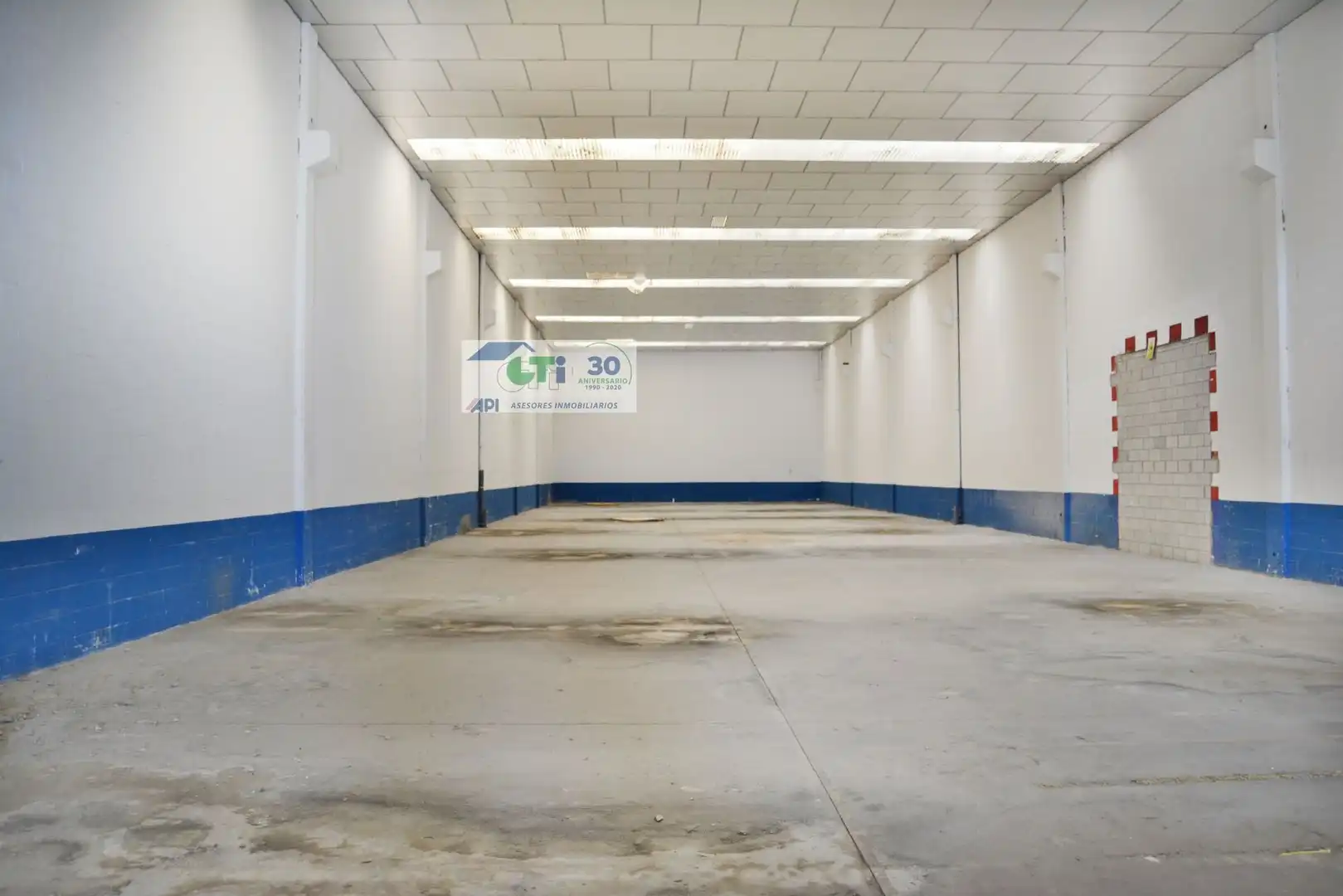 Industrial buildings for rent in La Puebla de Alfindén