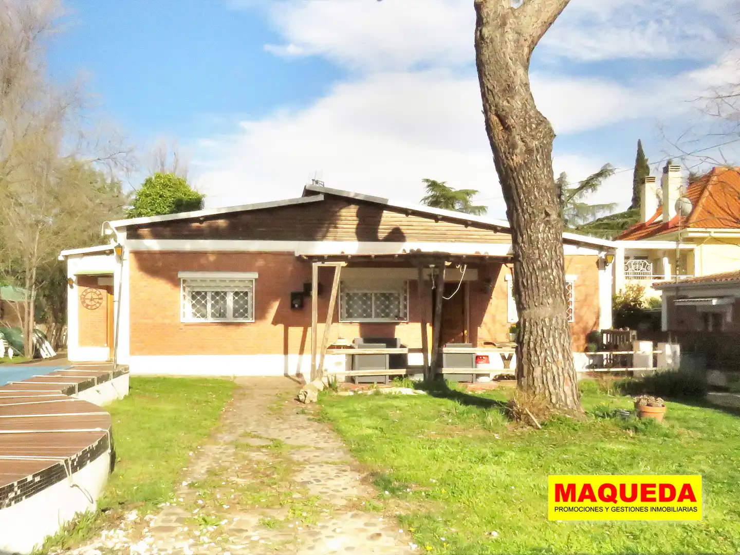 Exterior view of Houses for sale in Majadahonda  with Heating, Private garden and Swimming Pool