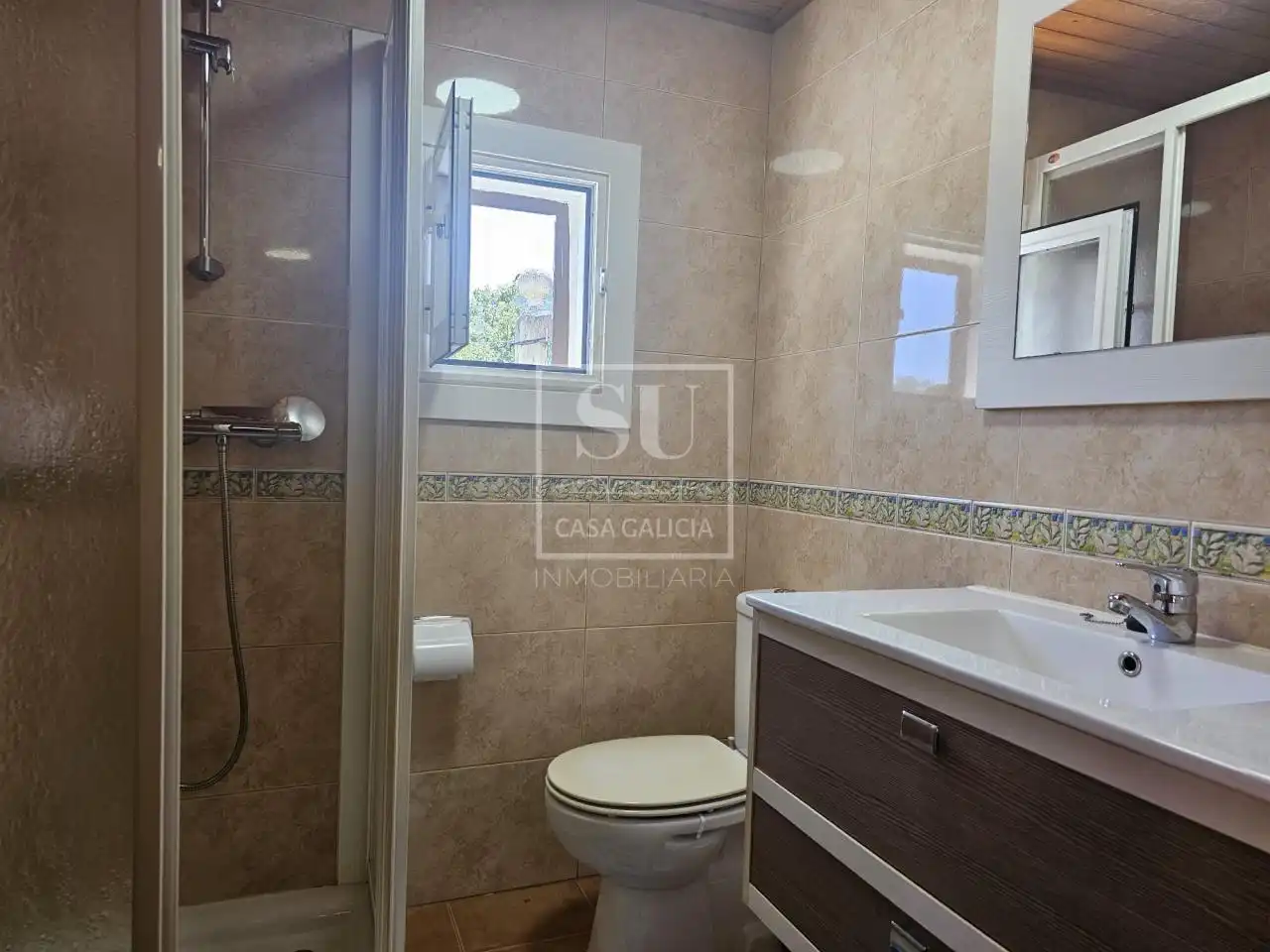 Badezimmer von Haus oder Chalet zur Miete in Baiona mit Privatgarten, Terrasse und Möbliert