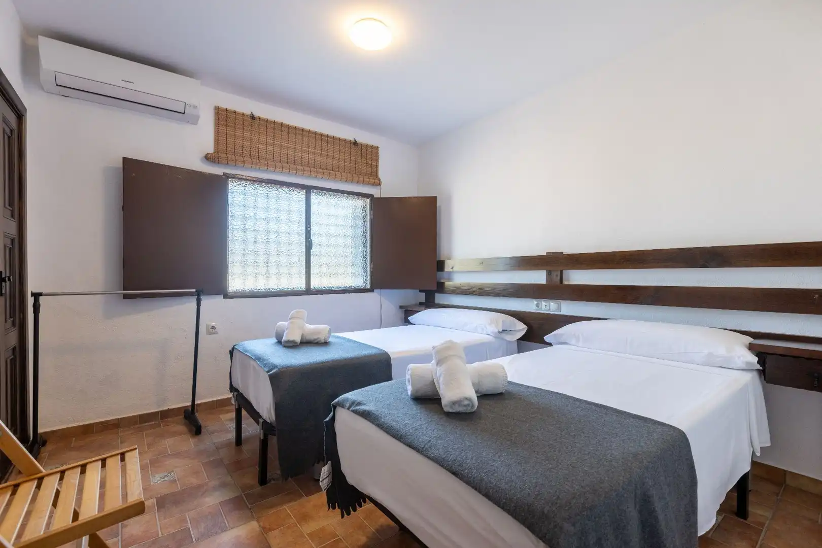 Bedroom of Country homes for sale in Gilena  with Air Conditioner, Heating and Private garden
