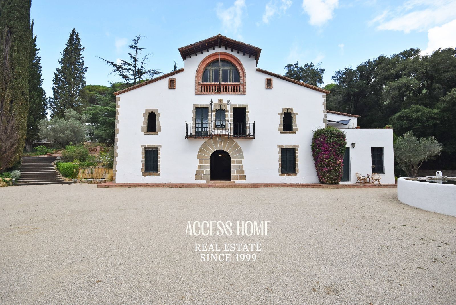Außenansicht von Country house zum verkauf in Argentona mit Heizung