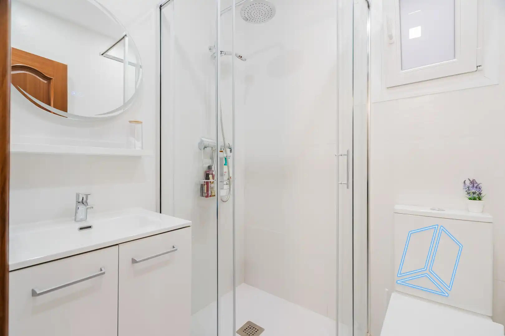 Bathroom of Flat for sale in Cornellà de Llobregat