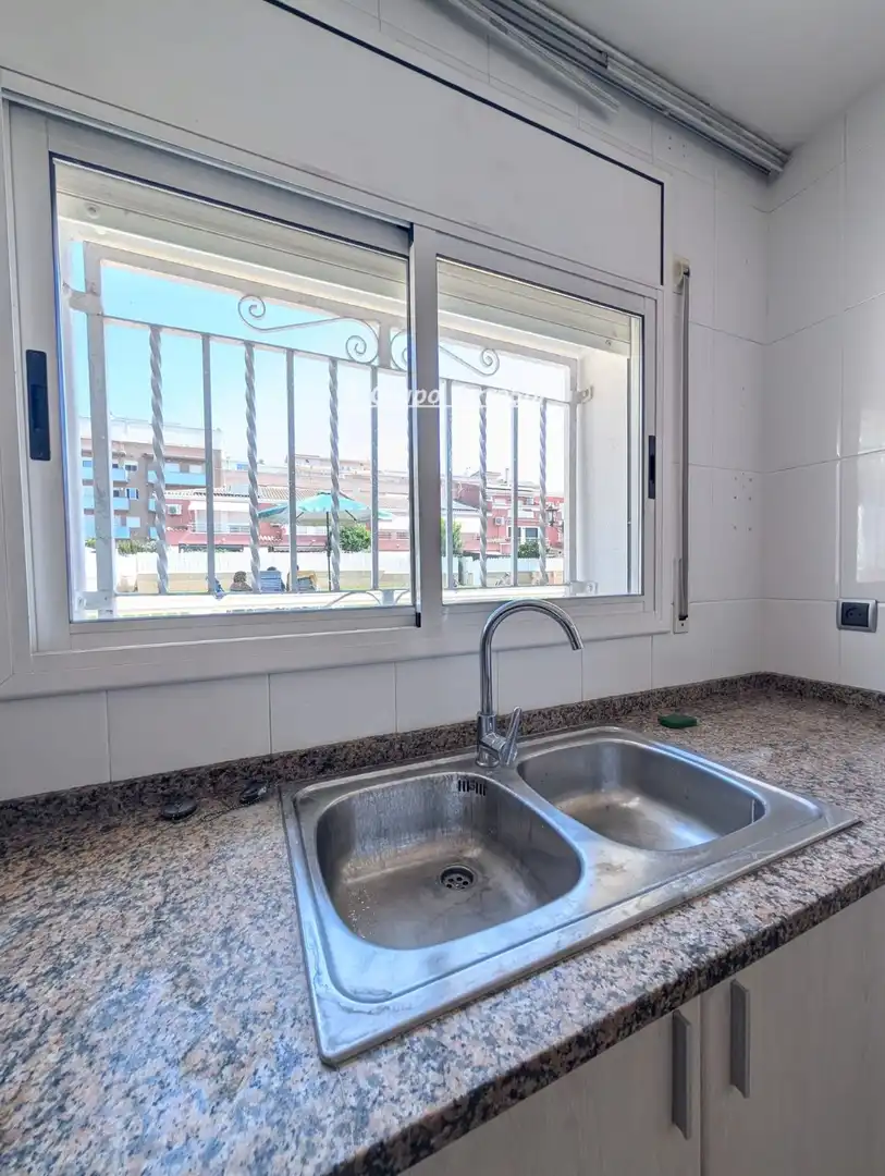 Cocina de Casa adosada en venta en El Vendrell con Aire acondicionado, Calefacción y Terraza