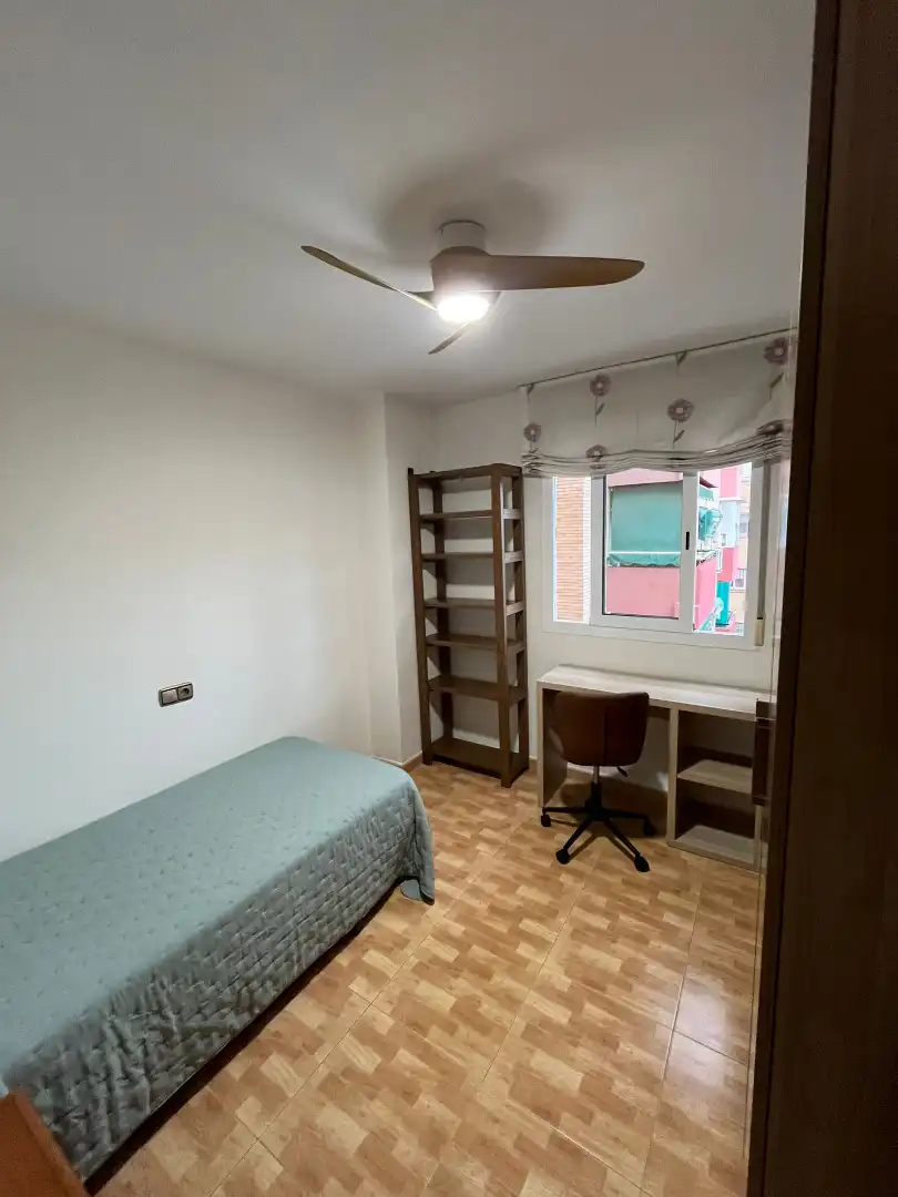 Wohnung zur Miete in Avenida de Cervantes, Bola de Oro