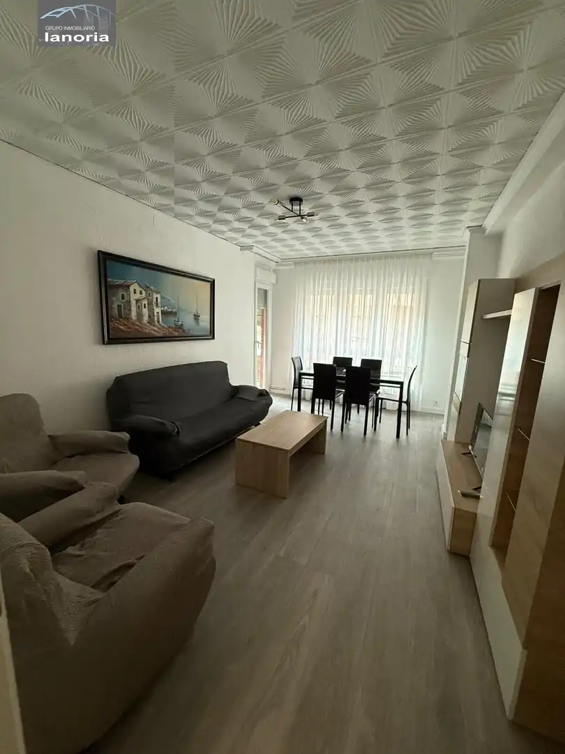 Flat for rent in Ensanche - Franciscanos