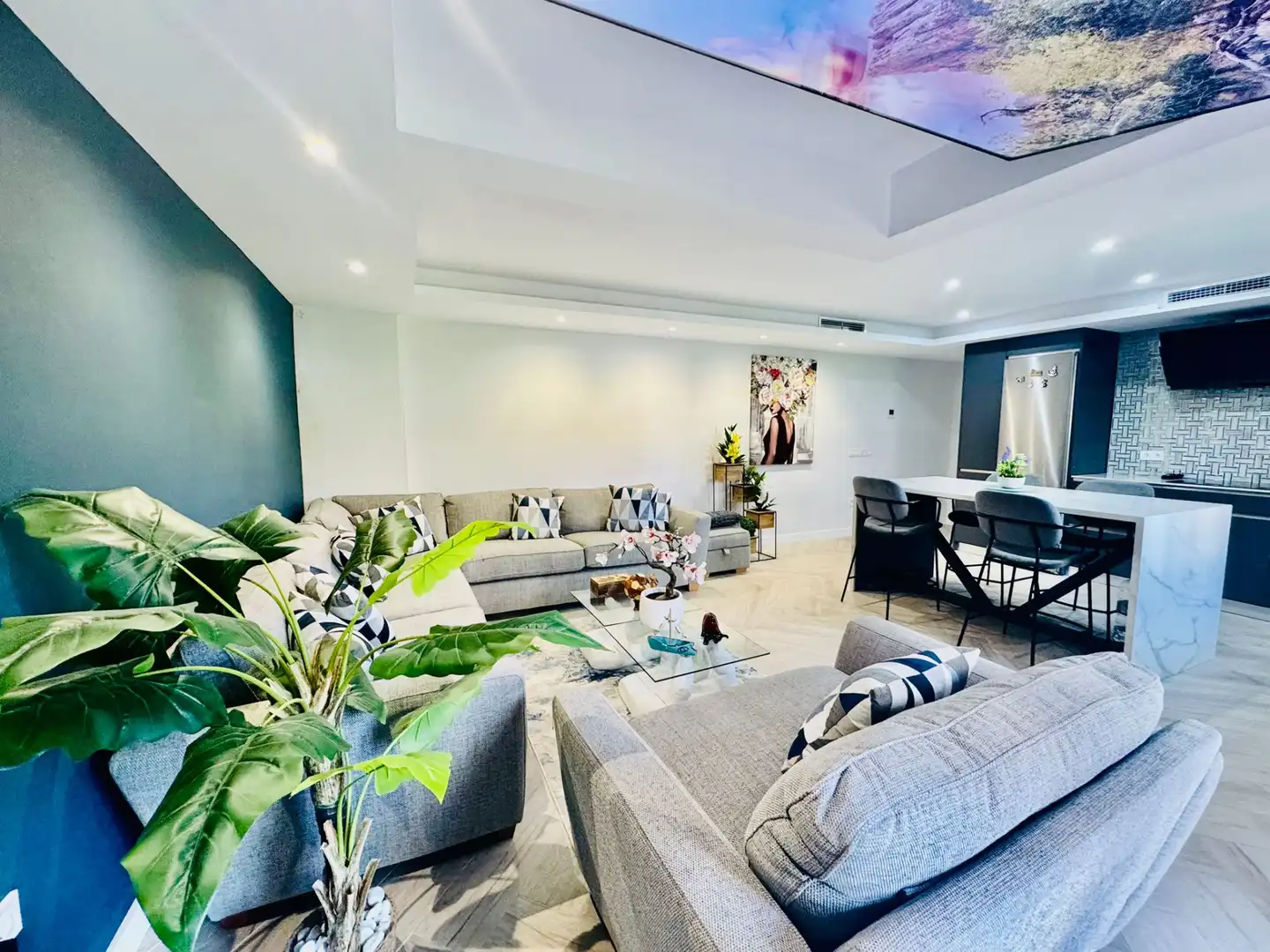 Sala de estar de Planta baja en venta en Fuengirola con Aire acondicionado, Parquet y Terraza