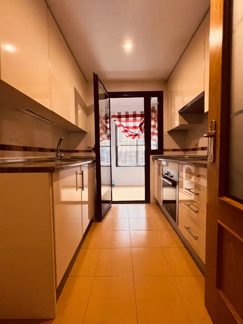 Cocina de Planta baja en venta en Valdeolmos-Alalpardo, Madrid