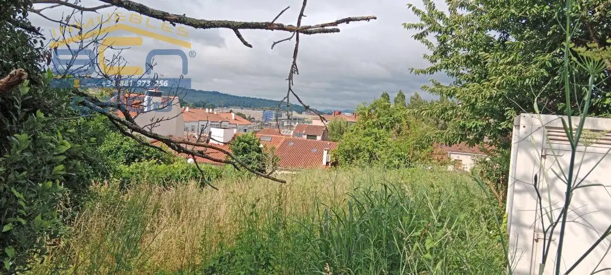Casa adosada en venta en Santiago de Compostela 