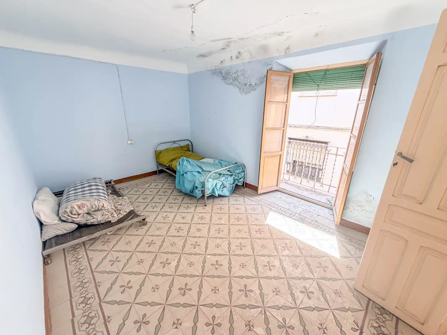 Schlafzimmer von Country house zum Verkauf in Loja mit Balkon