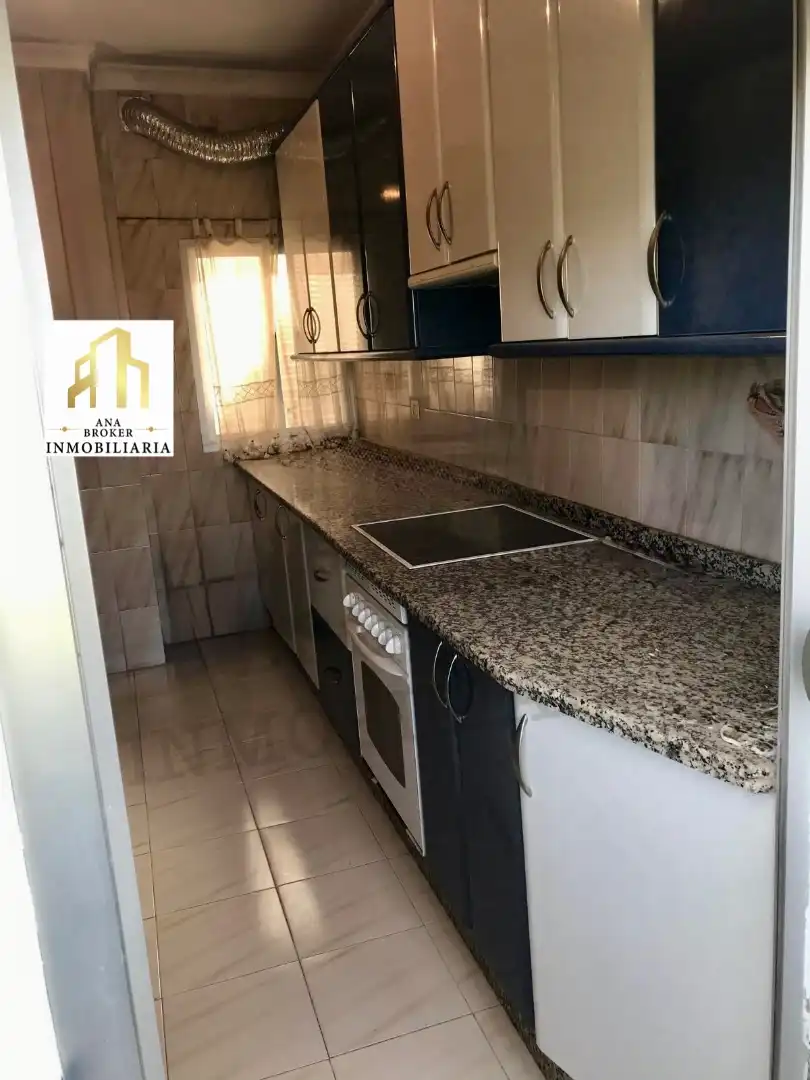 Cocina de Apartamento en venta en Cortes de la Frontera con Amueblado
