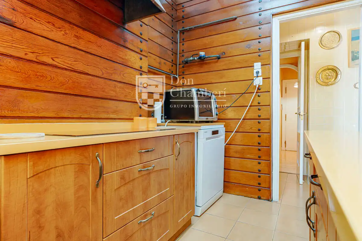 Küche von Wohnung zum Verkauf in Madrid mit Klimaanlage, Heizung und Möbliert