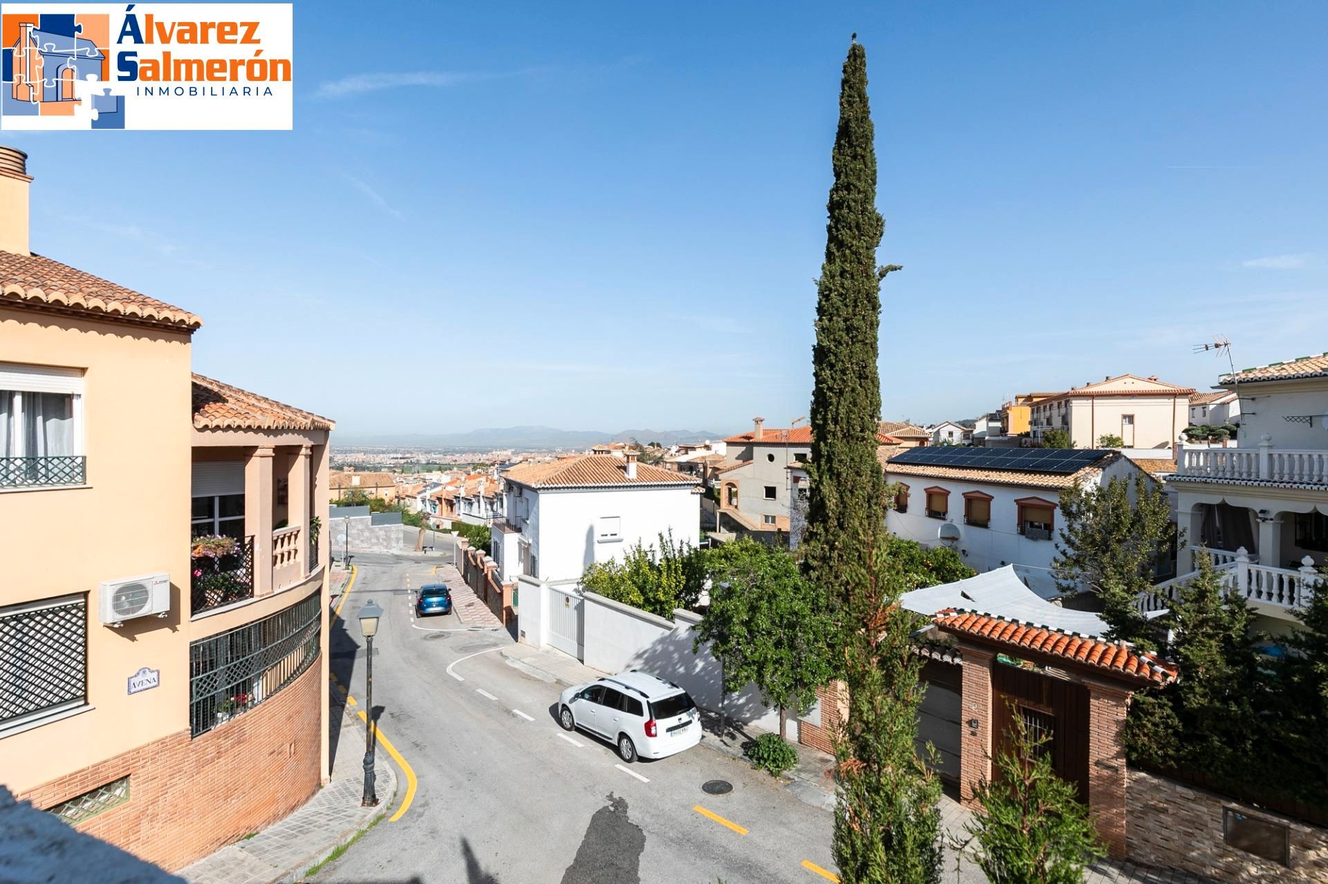 Exterior view of House or chalet for sale in Huétor Vega  with Heating, Private garden and Terrace