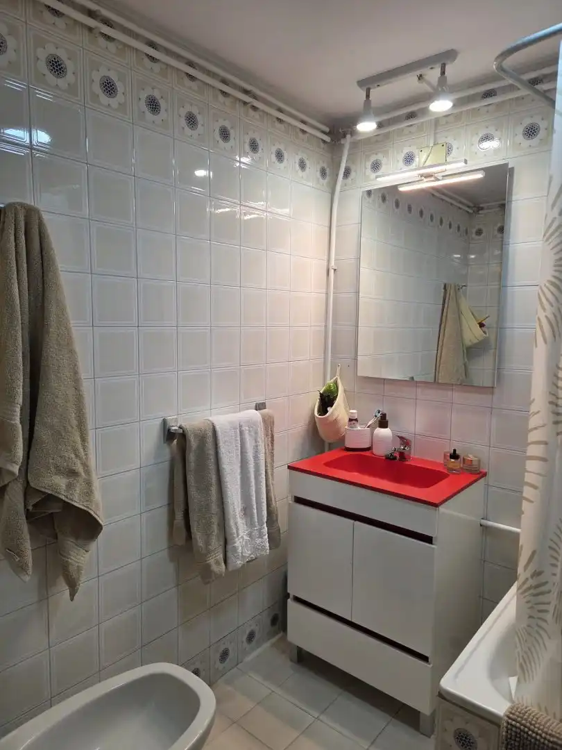 Badezimmer von Wohnung zum Verkauf in Castilleja de la Cuesta mit Klimaanlage und Heizung