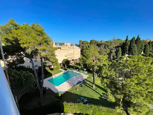 Piscina de Piso de alquiler en Málaga con Terraza, Trastero y Horno