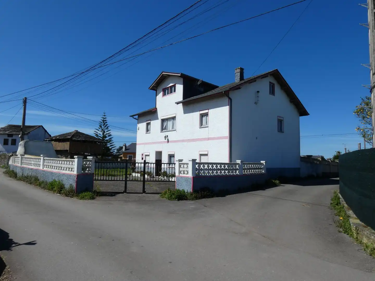 Casa amb jardí en venda a Valdés - Luarca