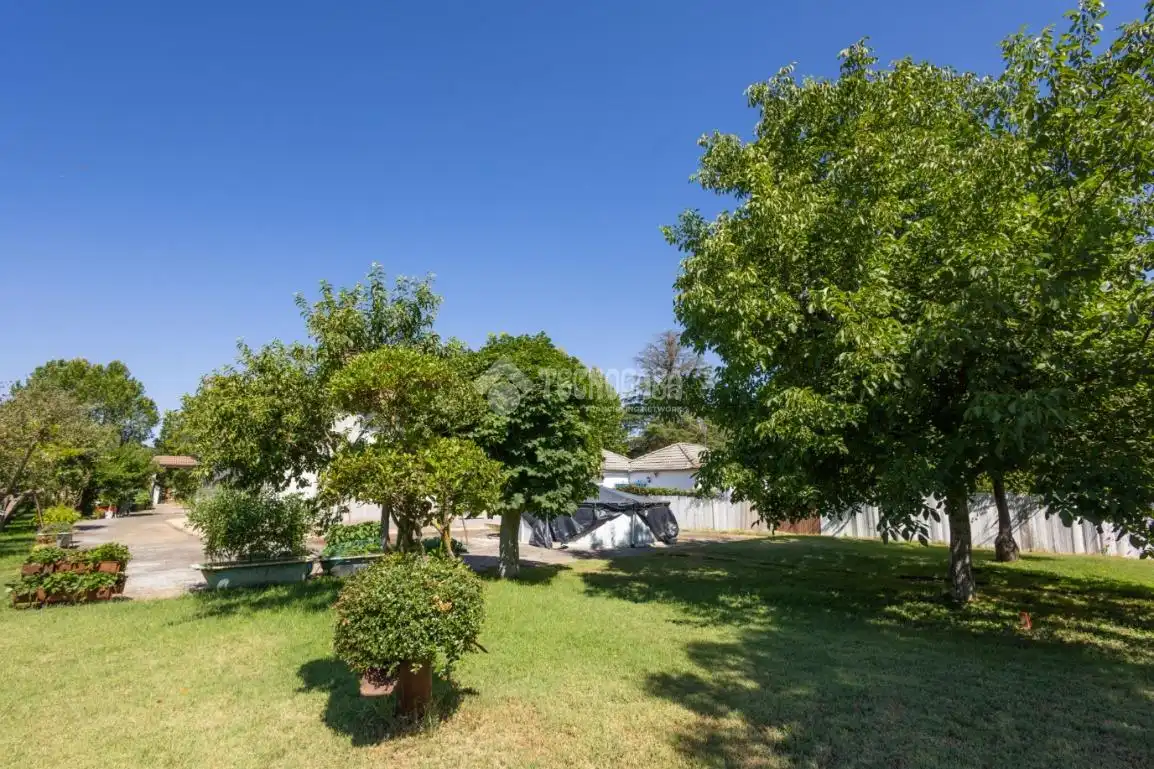 Finca rústica en venda en Villagonzalo de Tormes amb Calefacció, Jardí privat i Traster