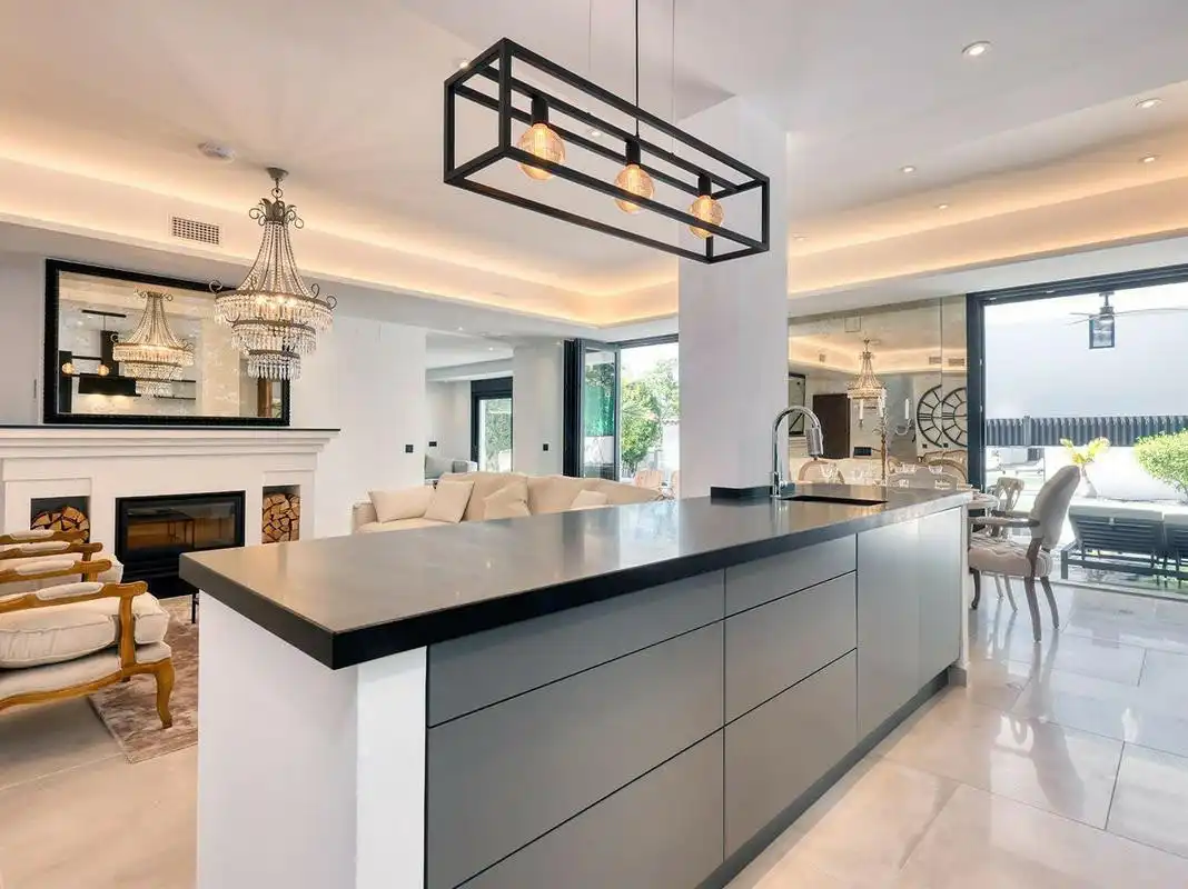 Küche von Haus oder Chalet zur Miete in Marbella mit Klimaanlage, Privatgarten und Terrasse