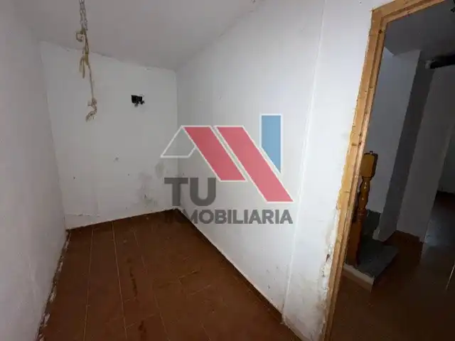 Houses for sale in Huecas  with Storage room, Swimming Pool and Alarm
